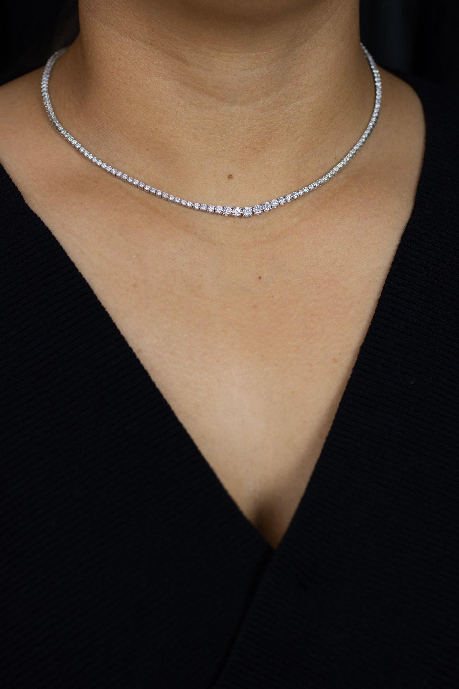 Roman Malakov 6.25 Karat Gesamt abgestufte runde Diamant Riviere Tennis-Halskette im Zustand „Neu“ im Angebot in New York, NY