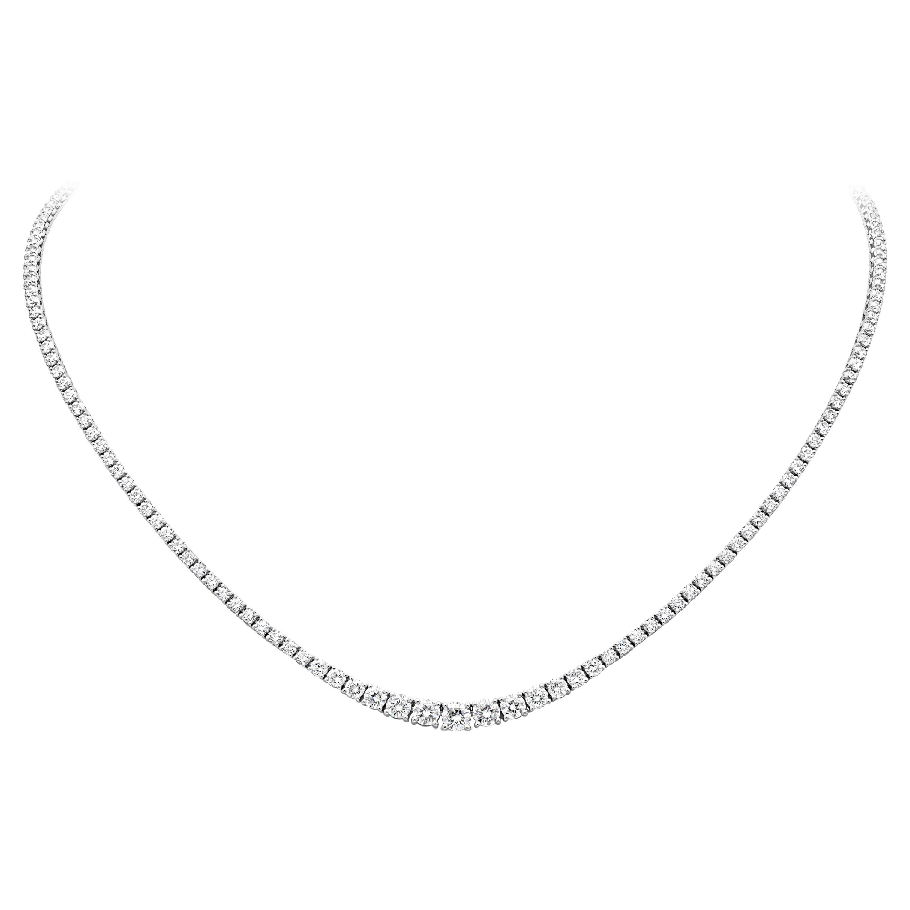 Roman Malakov 6.25 Karat Gesamt abgestufte runde Diamant Riviere Tennis-Halskette im Angebot