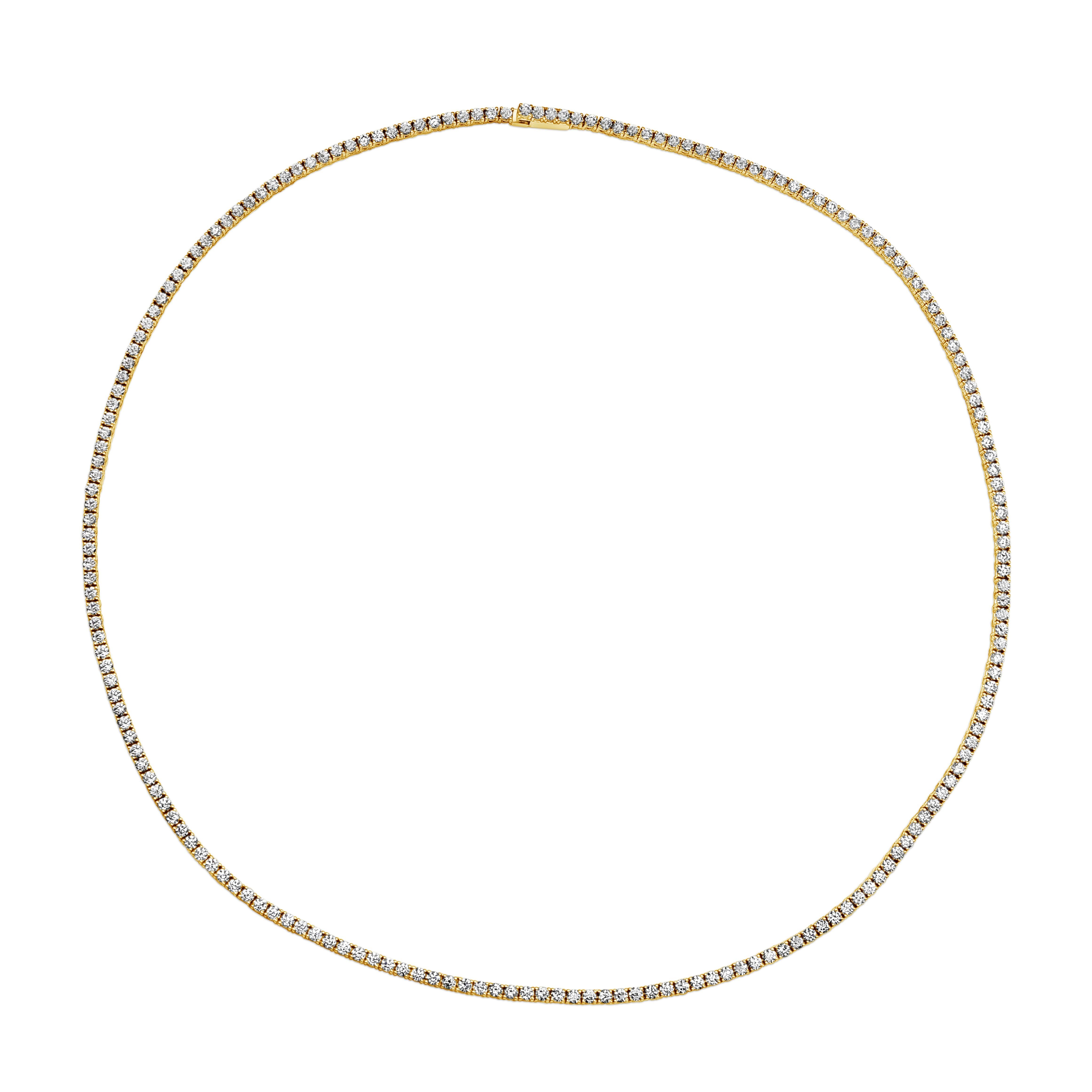 Contemporain Roman Malakov, collier tennis en or jaune avec diamants ronds de 7,52 carats au total en vente