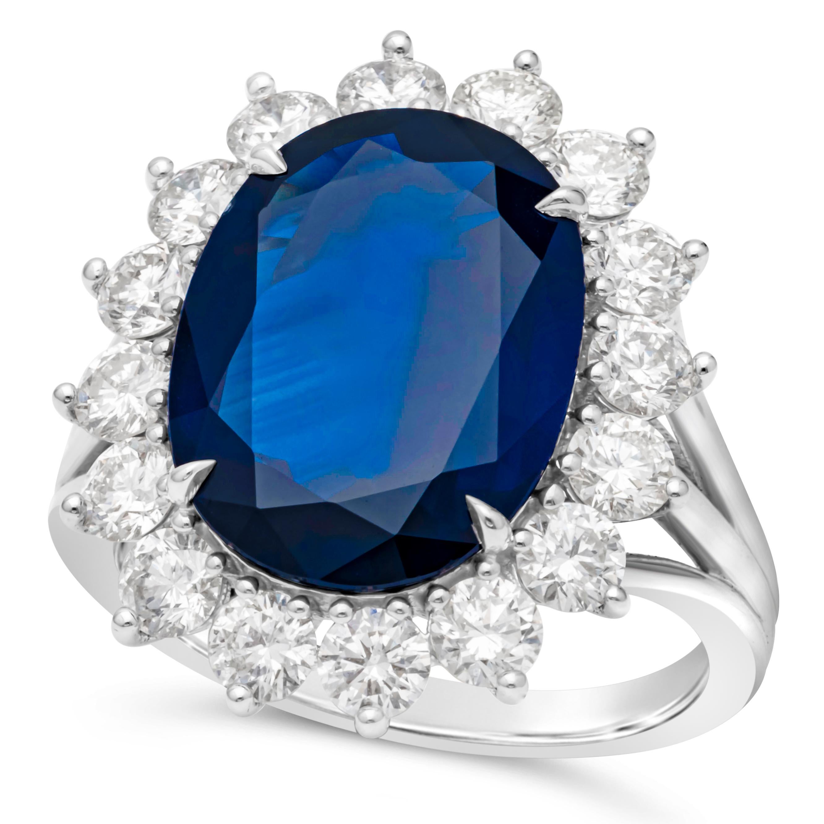 Contemporary Roman Malakov 7.71 Carats Total Oval Cut Blue Sapphire & Diamond Cocktail Ring For Sale