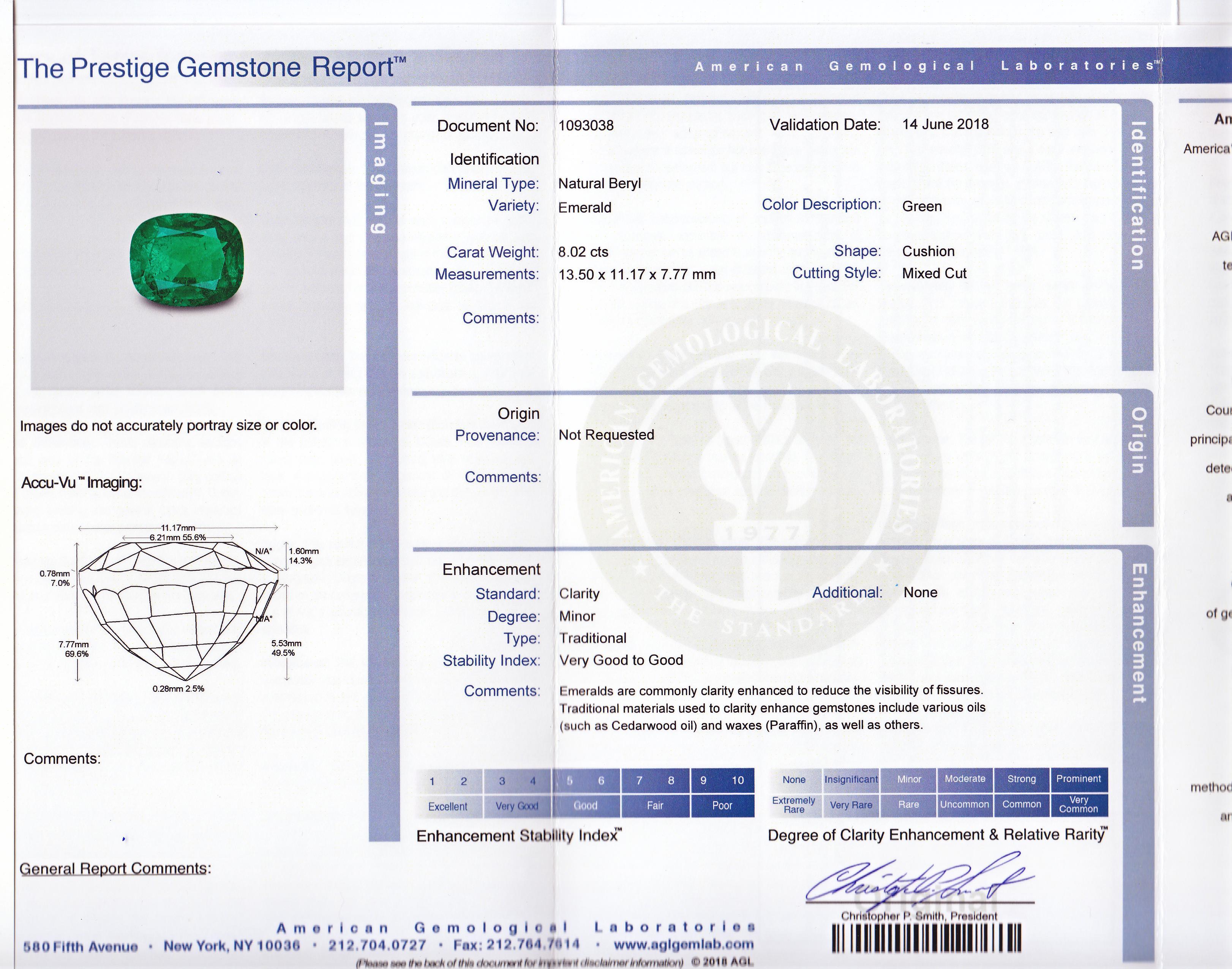 Roman Malakov, alliance à trois pierres avec émeraude taille coussin de 8,02 carats et diamants Pour femmes en vente