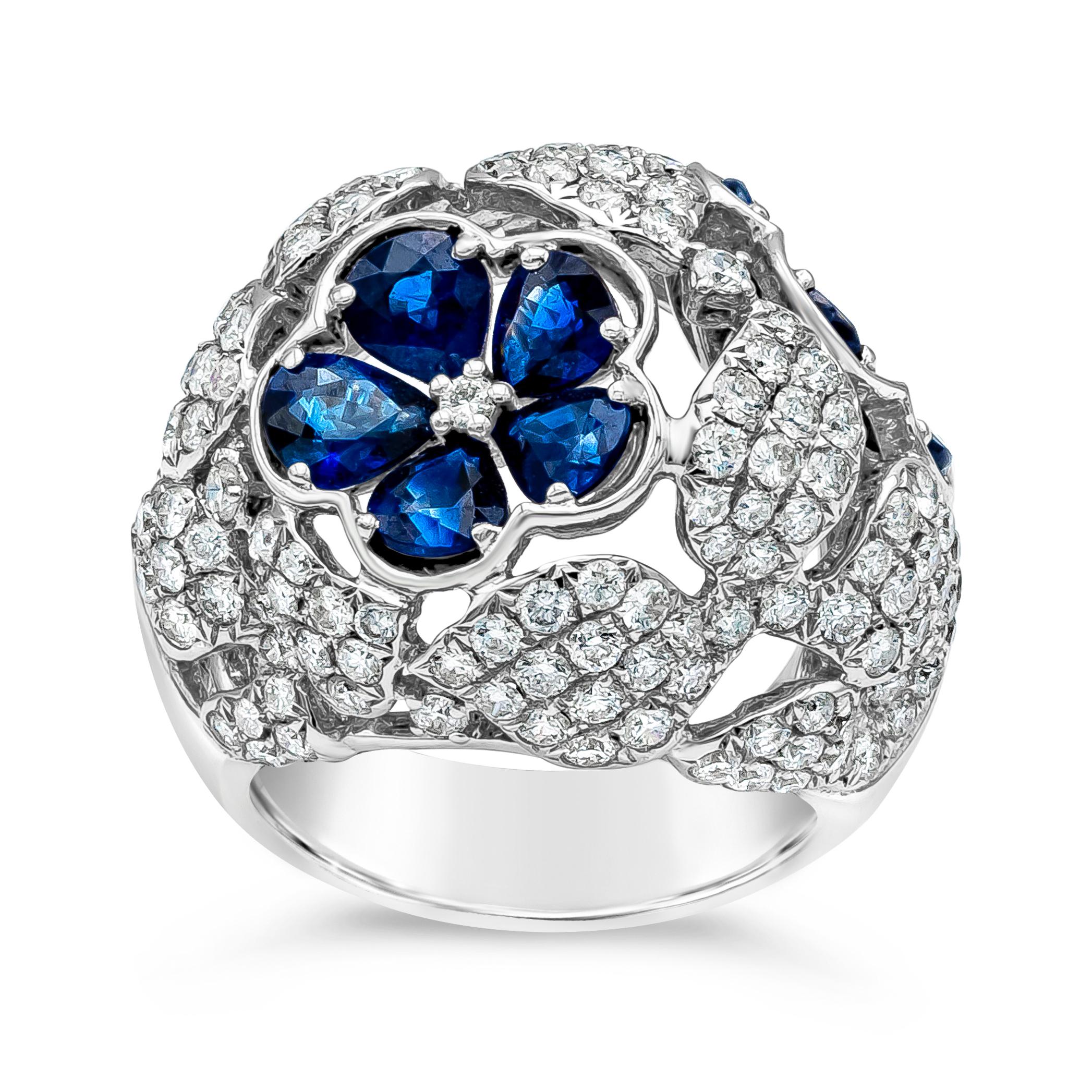Mixed Cut Roman Malakov 8.11 Carats Total Blue Sapphire and Round Diamonds Fashion Ring For Sale