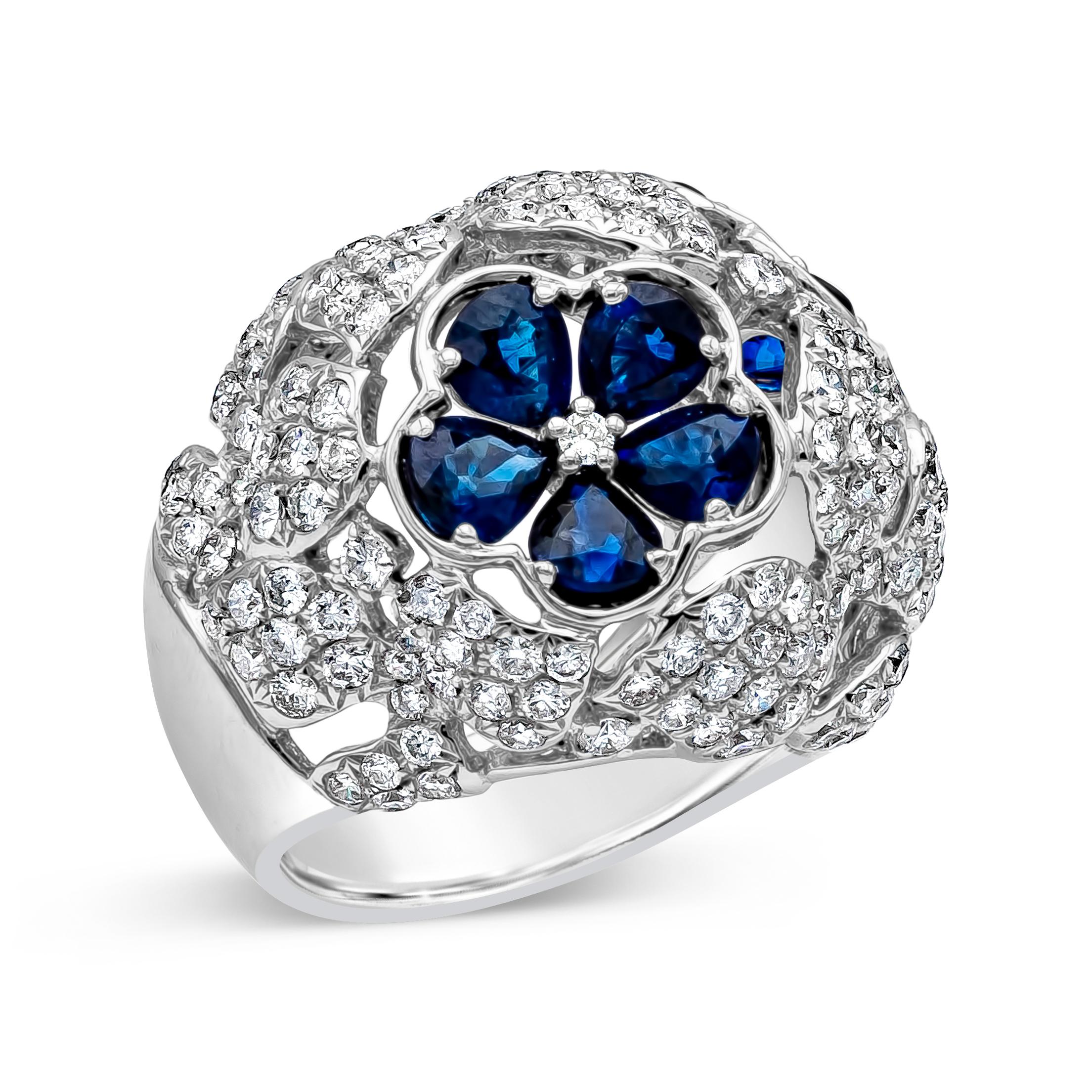 Roman Malakov 8.11 Carats Total Blue Sapphire and Round Diamonds Fashion Ring In New Condition For Sale In New York, NY