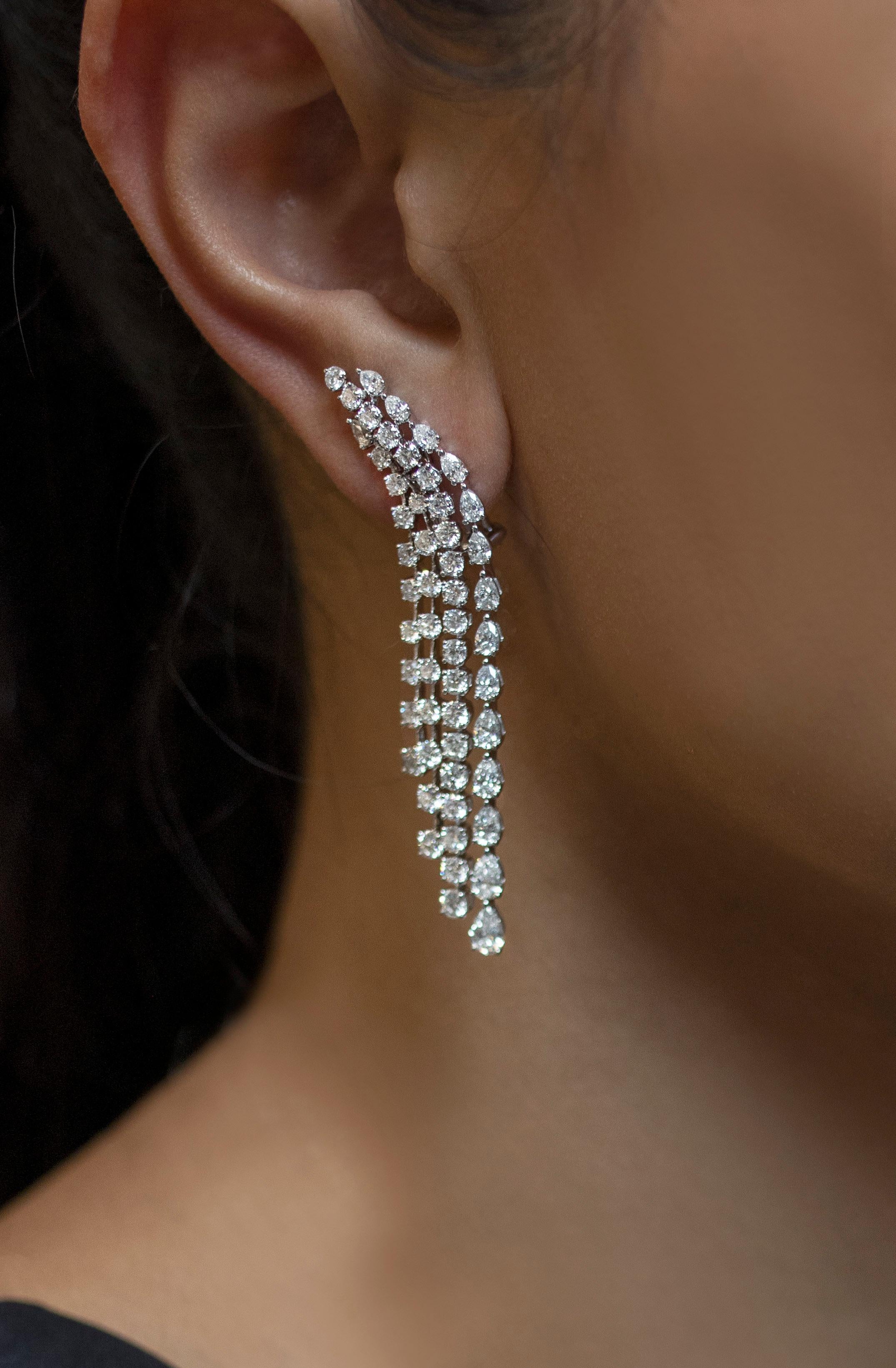 Contemporary Roman Malakov 9.98 Carat Total Pear Shape Waterfall Chandelier Diamond Earrings For Sale