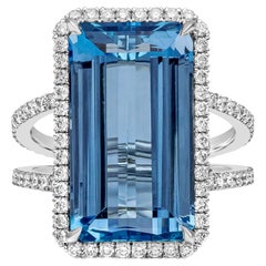 Roman Malakov 9.17 Carats Elongated Emerald Cut Aquamarine Gemstone Fashion Ring
