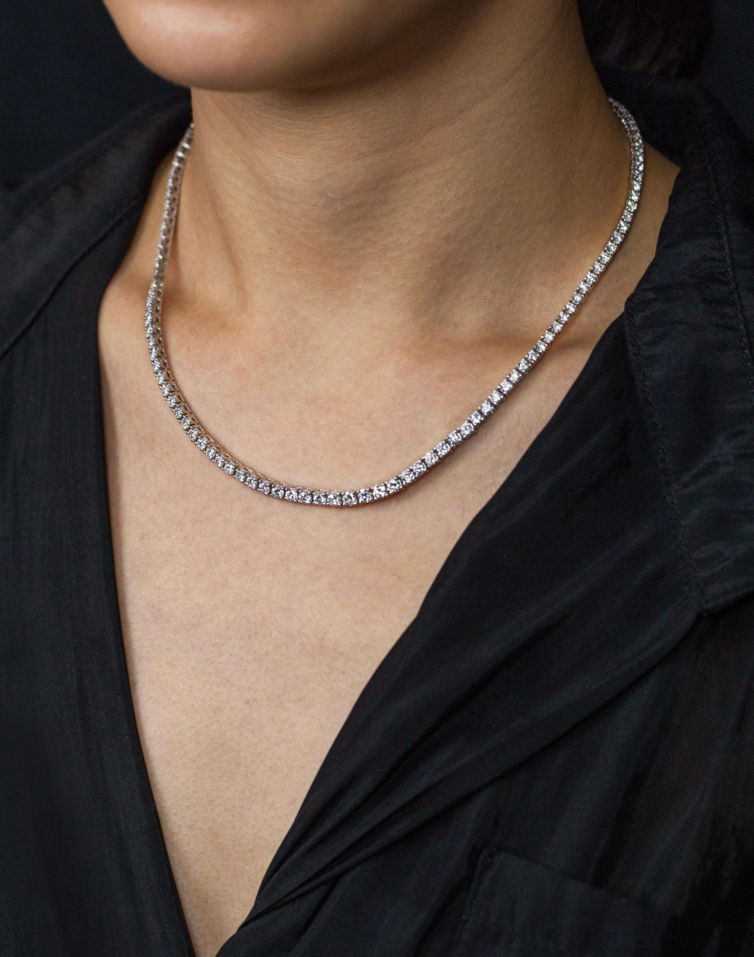 Roman Malakov: Tennis-Halskette aus Weißgold mit 9,41 Karat runden Diamanten Damen im Angebot