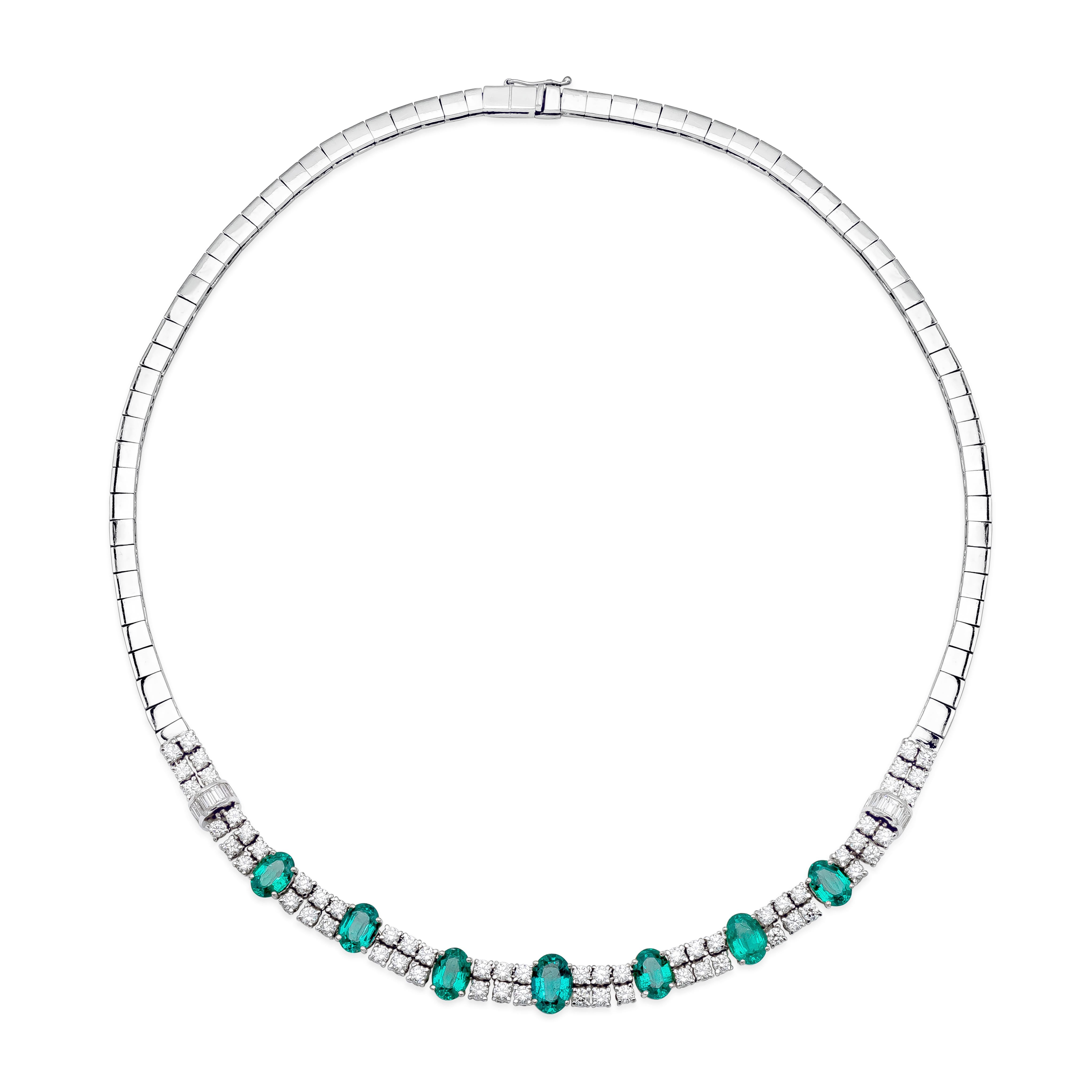 Contemporain Roman Malakov, collier d'émeraudes vertes et de diamants de taille ovale de 9,70 carats au total en vente