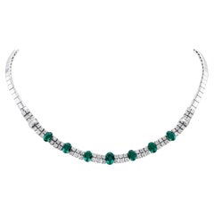 Roman Malakov 9.70 Carat Total, Oval Cut Green Emerald and Diamond Necklace