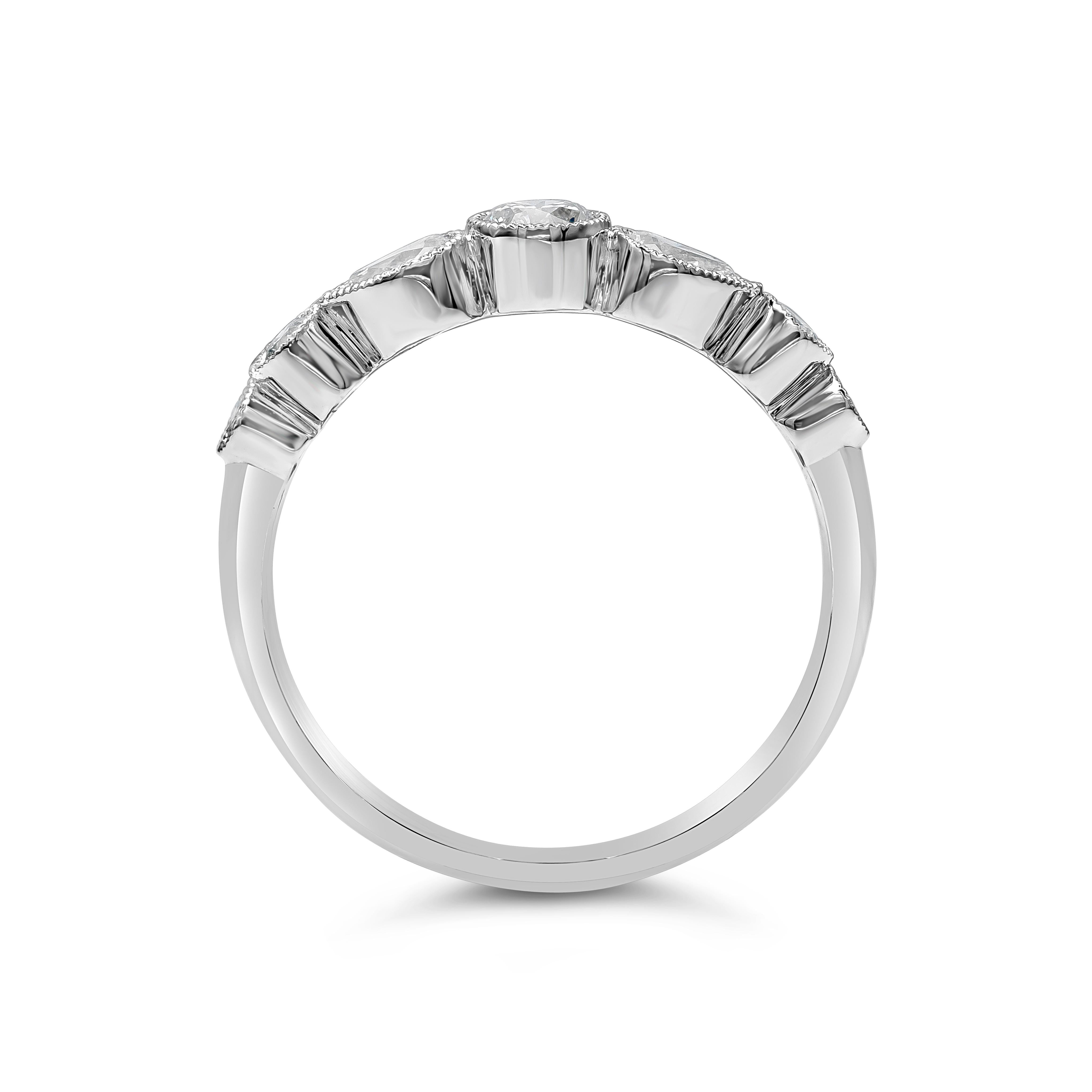 Contemporain Roman Malakov, bague à la mode de style ancien avec diamants de 0,62 carat en vente