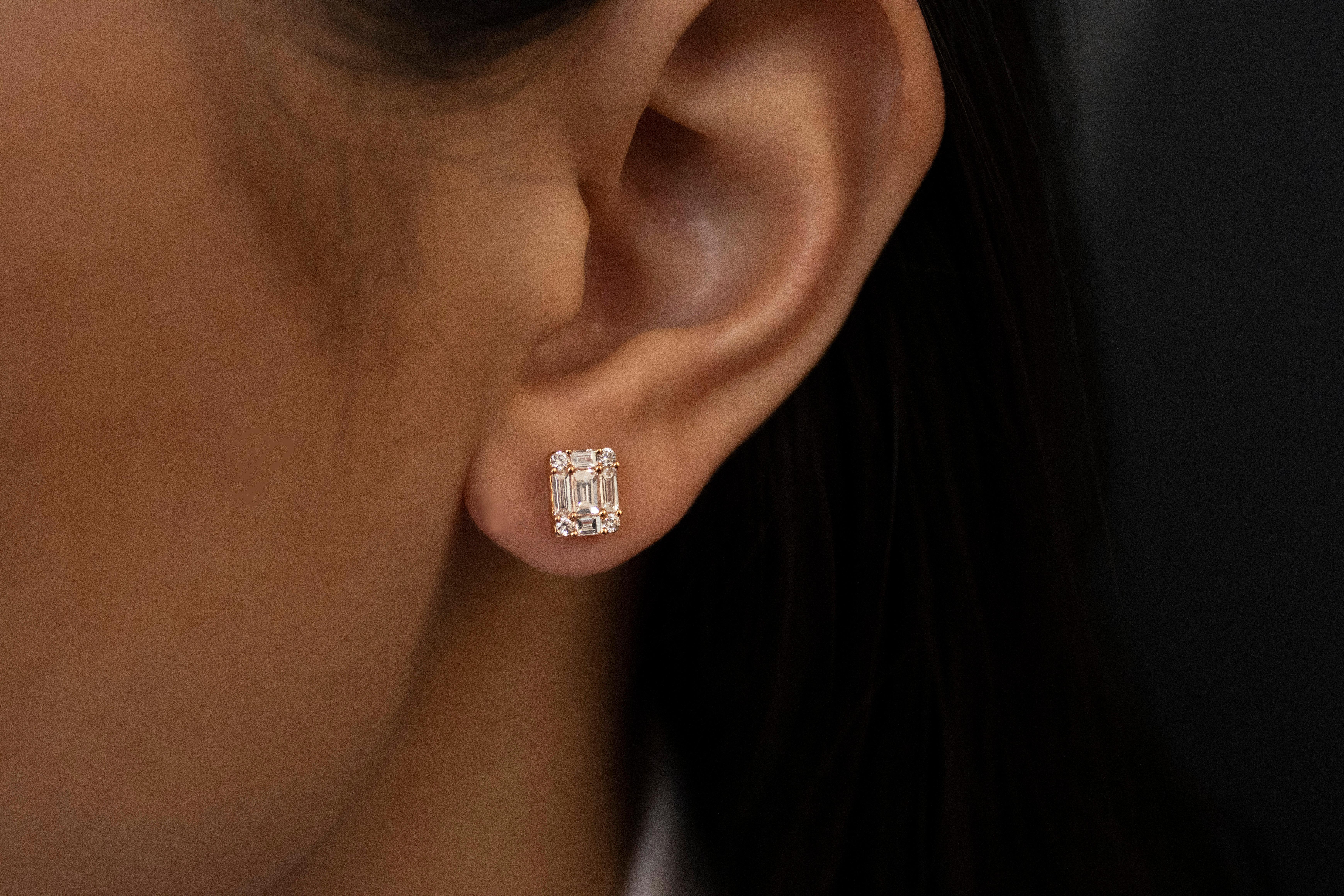 Mixed Cut Roman Malakov 0.84 Carats Total Baguette and Round Cut Diamond Stud Earrings For Sale