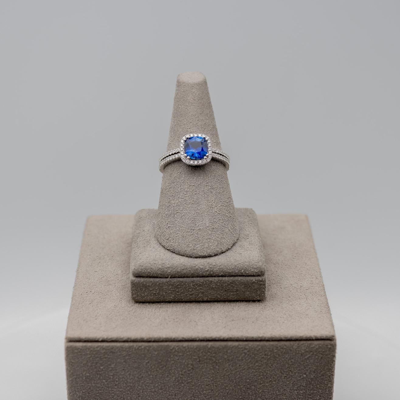 Contemporary Roman Malakov Cushion Cut Blue Sapphire and Diamond Halo Engagement Ring For Sale