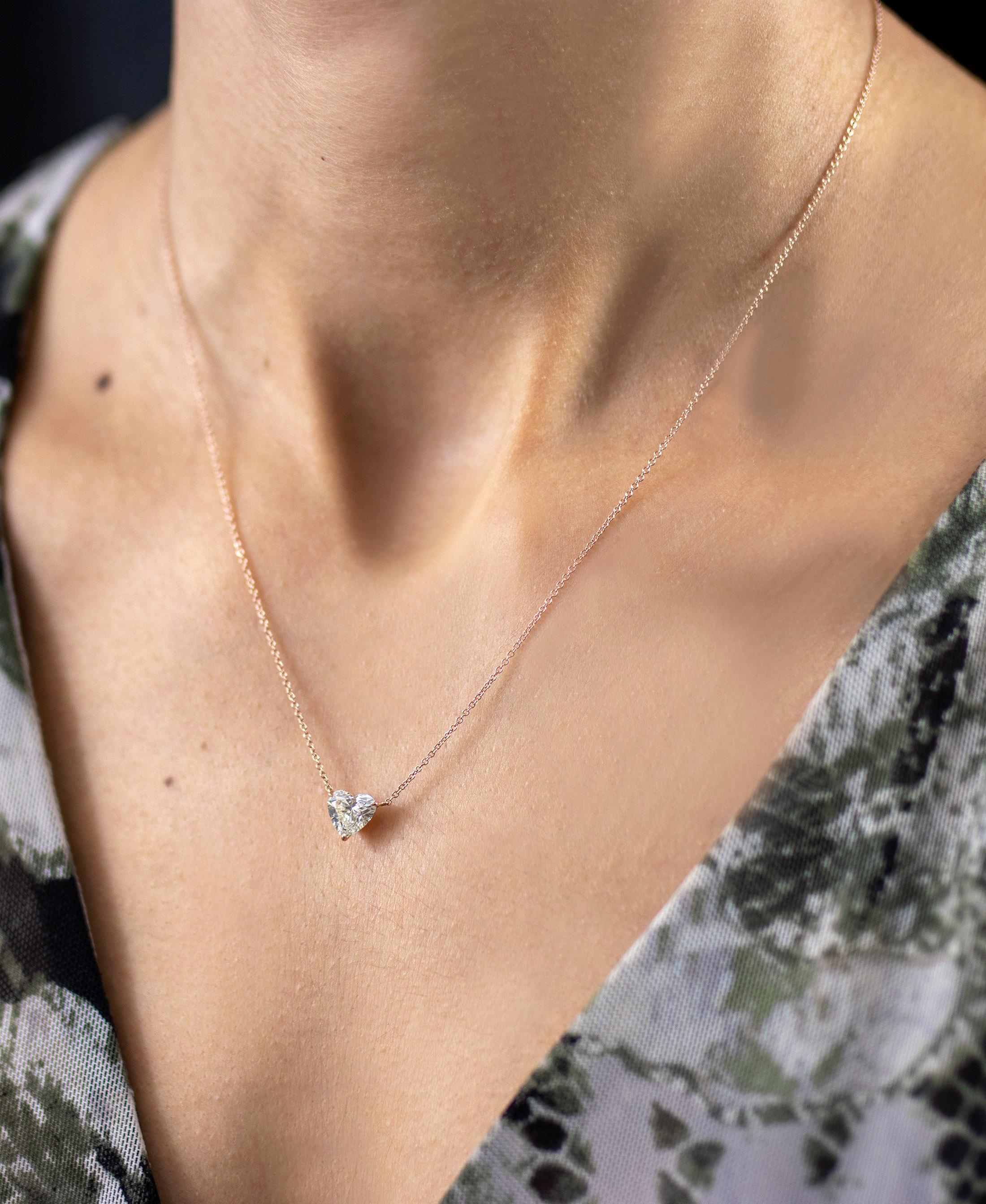 GIA Certified 1.53 Carats Heart Shape Diamond Pendant Necklace in Rose Gold In New Condition For Sale In New York, NY