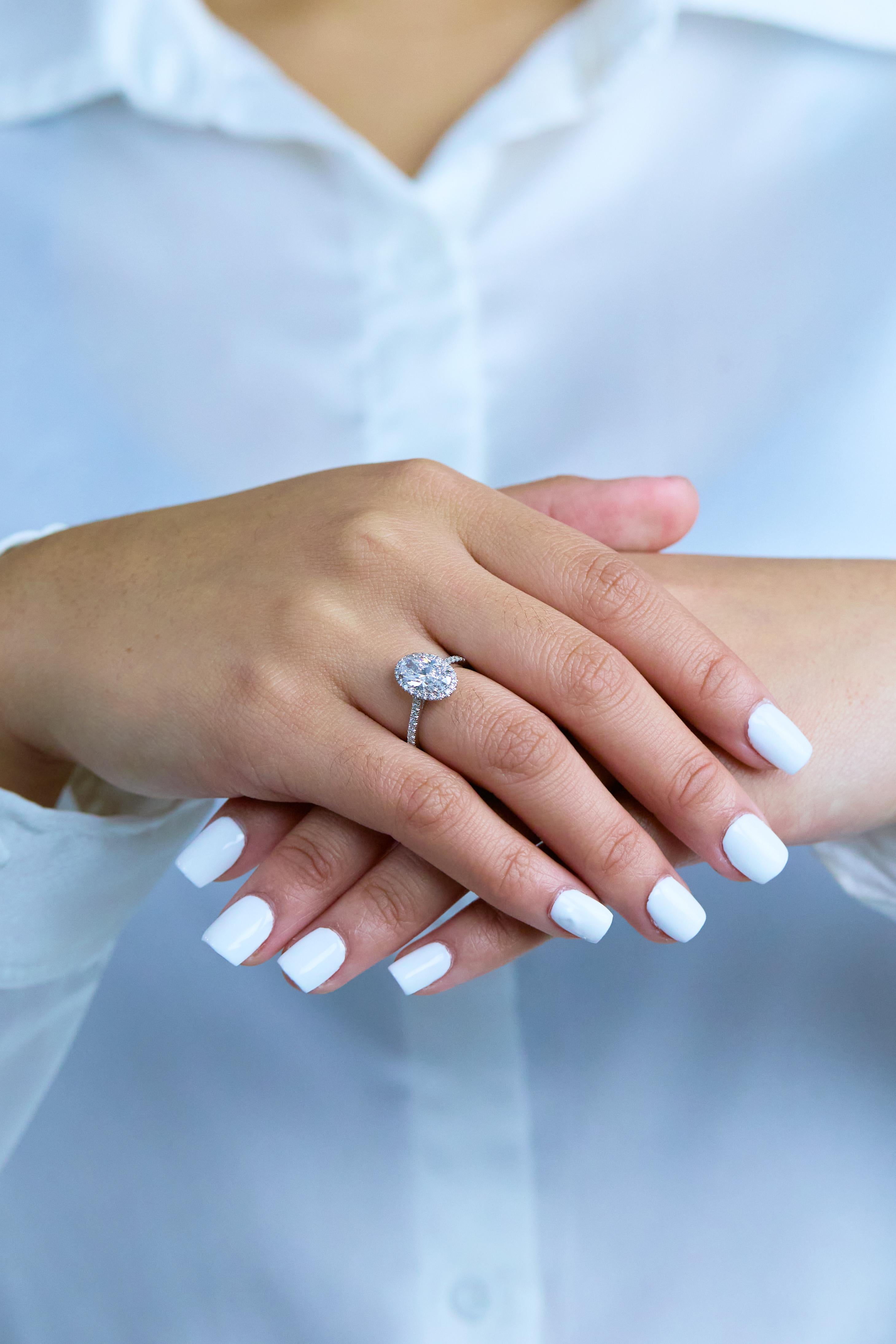 2.5 carat oval diamond ring with halo