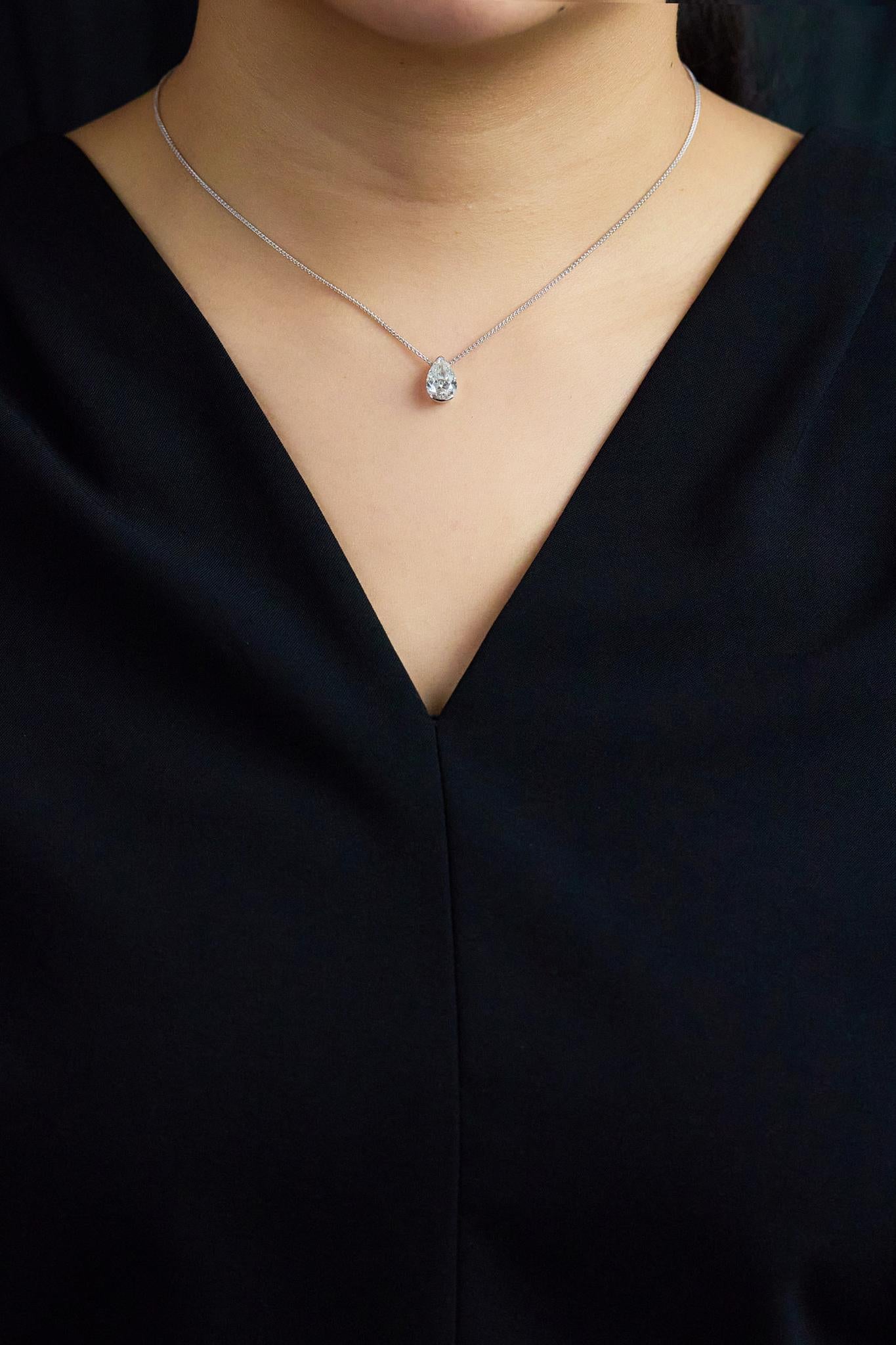 Roman Malakov GIA zertifiziert 2.00 Karat Birne Form Diamant Solitär Halskette (Tropfenschliff) im Angebot