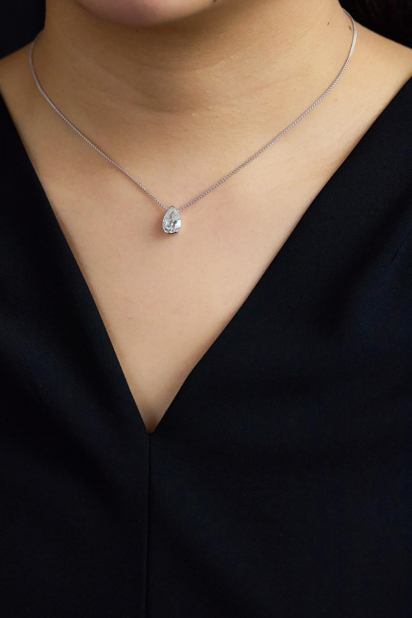 Roman Malakov GIA zertifiziert 2.00 Karat Birne Form Diamant Solitär Halskette im Zustand „Neu“ im Angebot in New York, NY