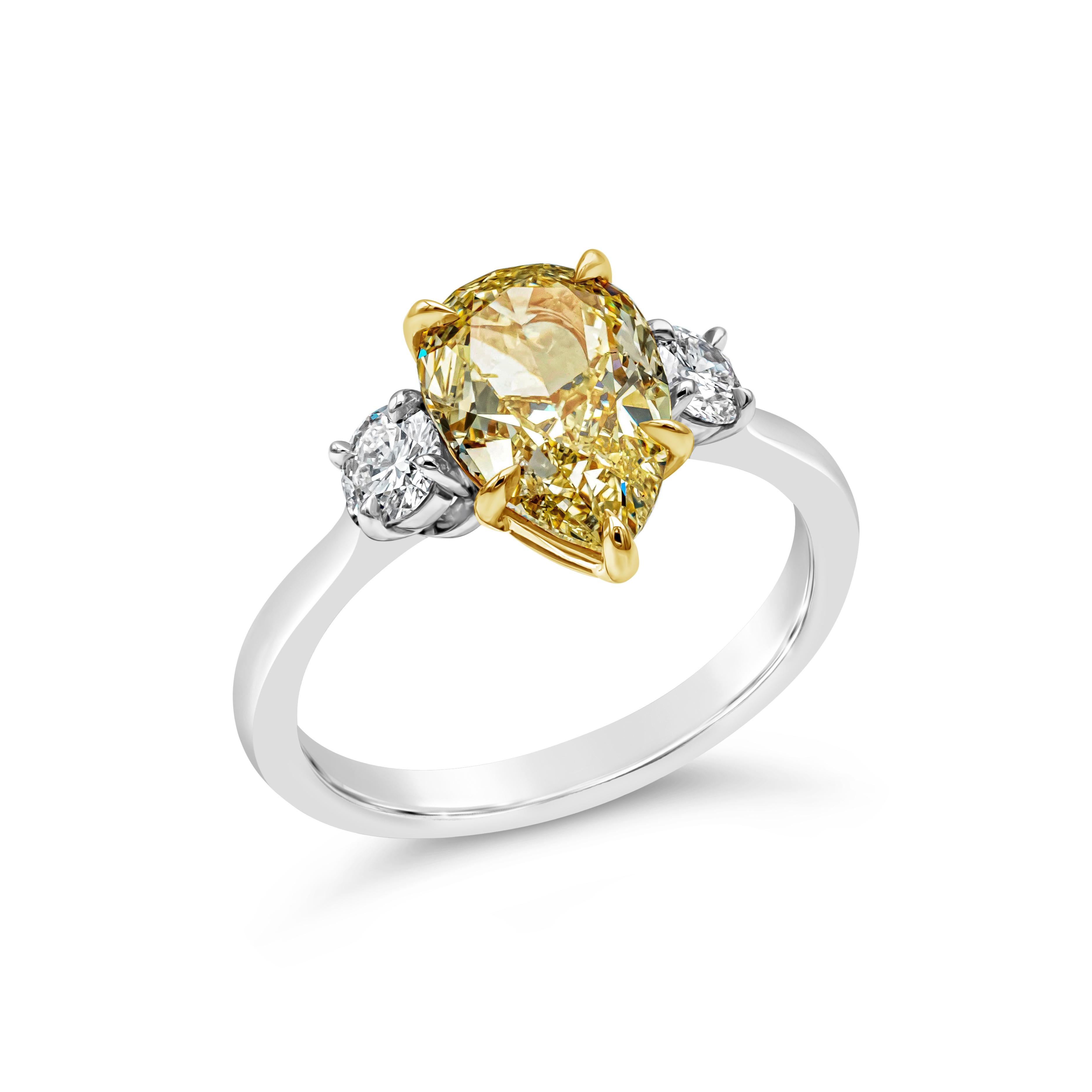 Contemporary GIA Certified 2.53 Carat Pear Shape Fancy Yellow Diamond Engagement Ring For Sale