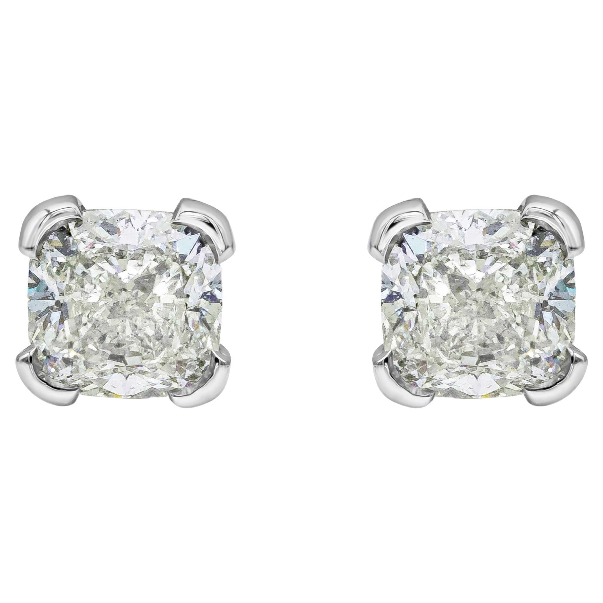 Roman Malakov GIA Certified 3.02 Carat Total Cushion Cut Diamond Stud Earrings For Sale