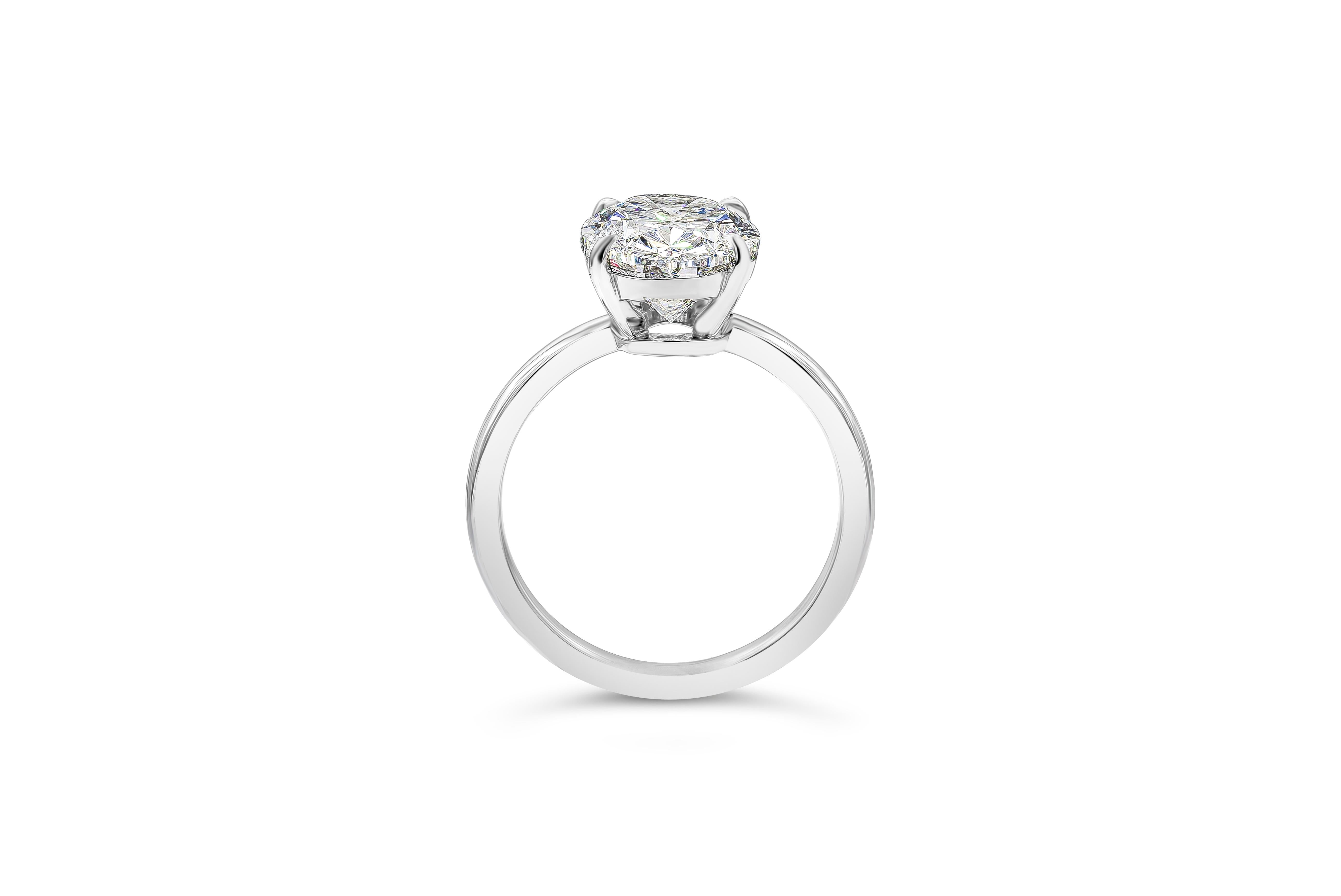 Contemporain Bague de fiançailles solitaire en diamant de taille ovale certifié GIA de 3,50 carats au total en vente