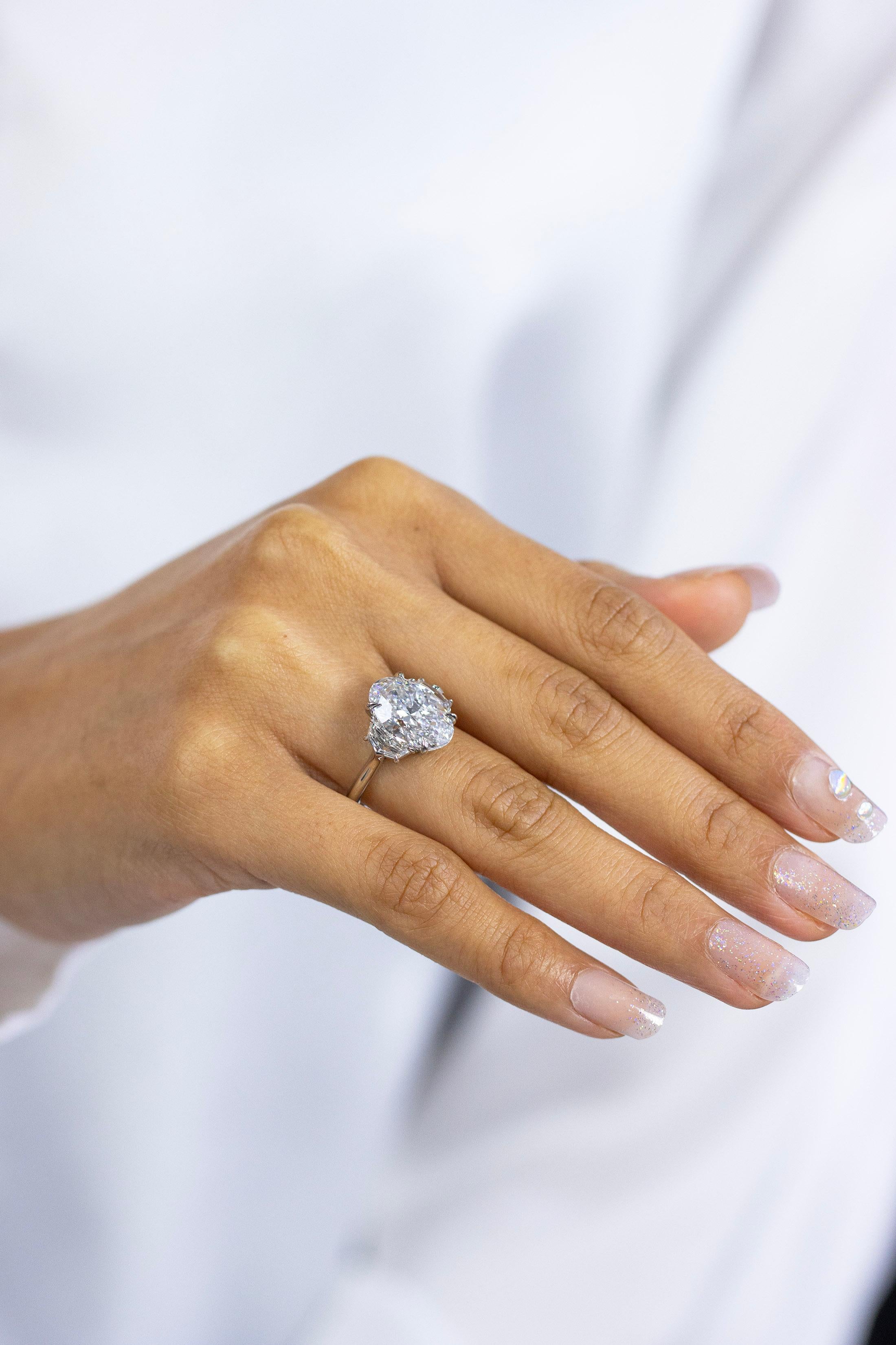 Roman Malakov GIA Certified 5.11 Carats Oval Cut Diamond Three-Stone Ring For Sale 2