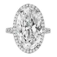Roman Malakov, bague de fiançailles halo de diamants taille ovale de 10,09 carats certifiés GIA