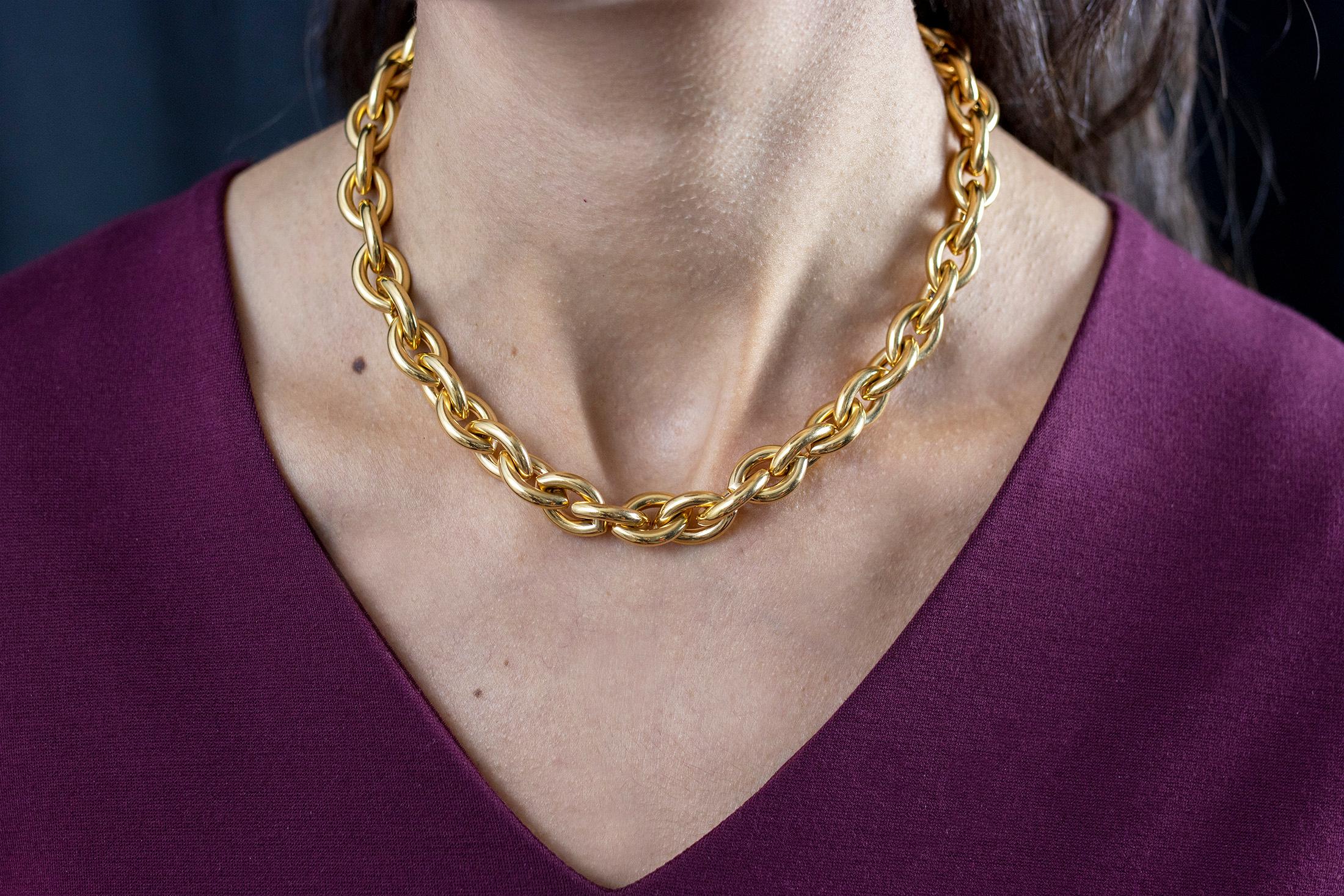 Contemporary Isabelle Fa Signed 18K Yellow Gold Chain Necklace For Sale