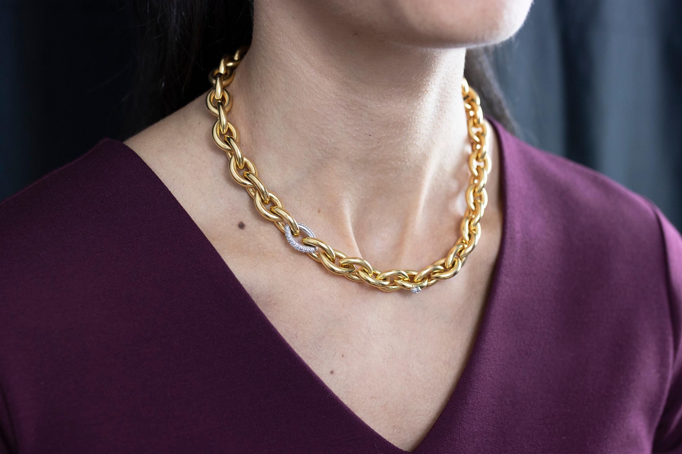 Isabelle Fa Signed 18K Yellow Gold Chain Necklace In Excellent Condition For Sale In New York, NY