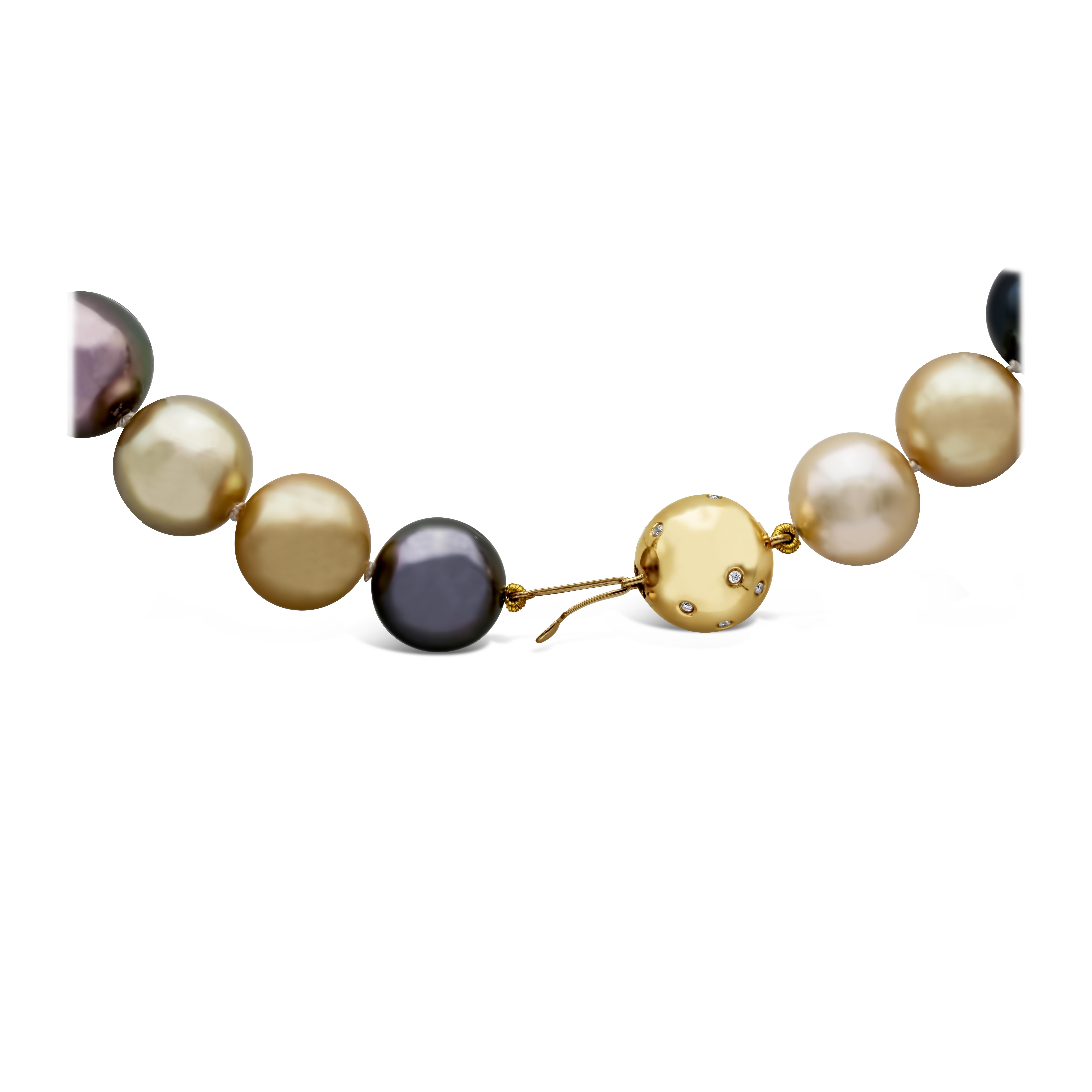 Roman Malakov Mehrfarbige Halskette aus Südsee- und Tahiti-Perlen (Rundschliff) im Angebot