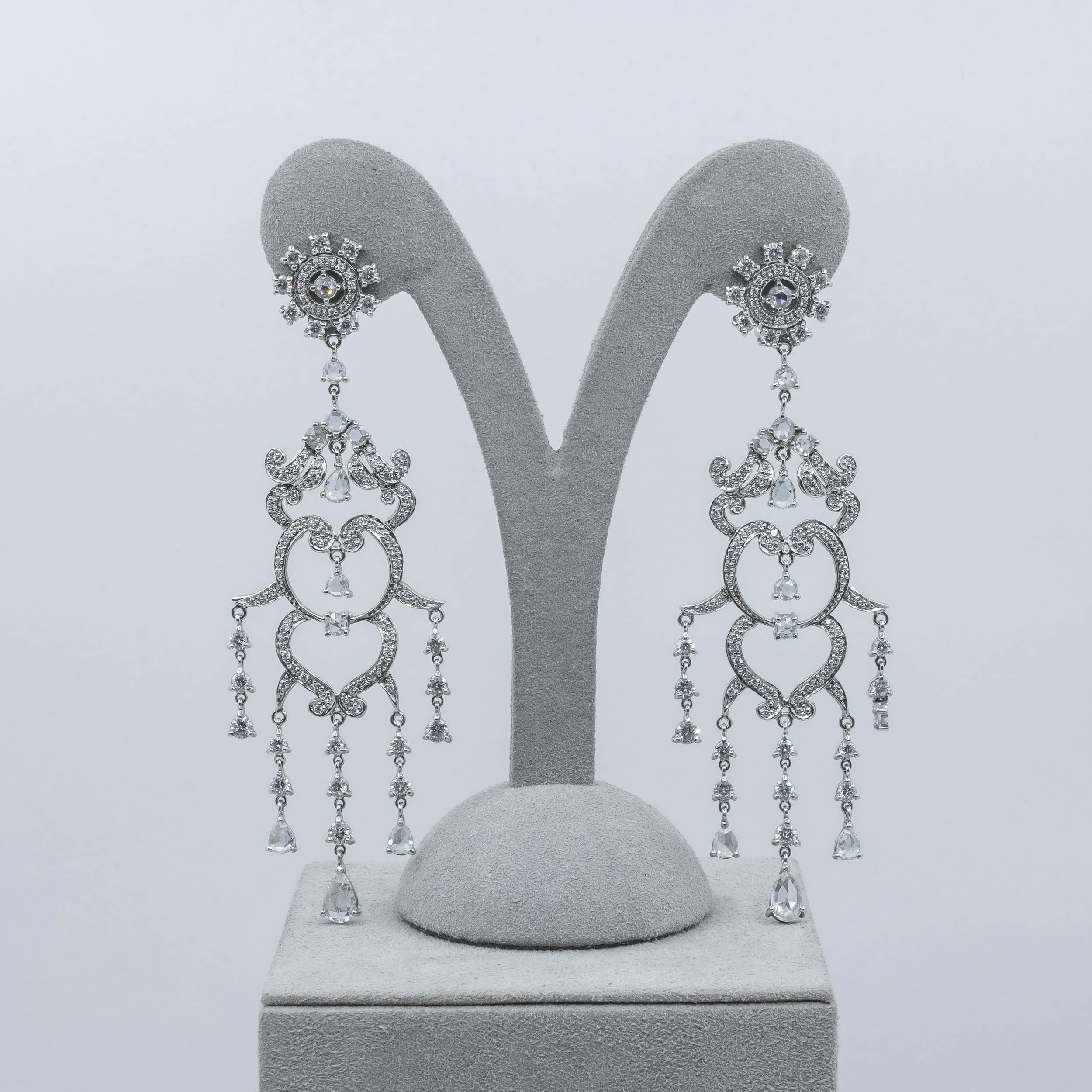 Roman Malakov 6.82 Carats Total Round and Rose Cut Diamond Chandelier Earrings In New Condition For Sale In New York, NY