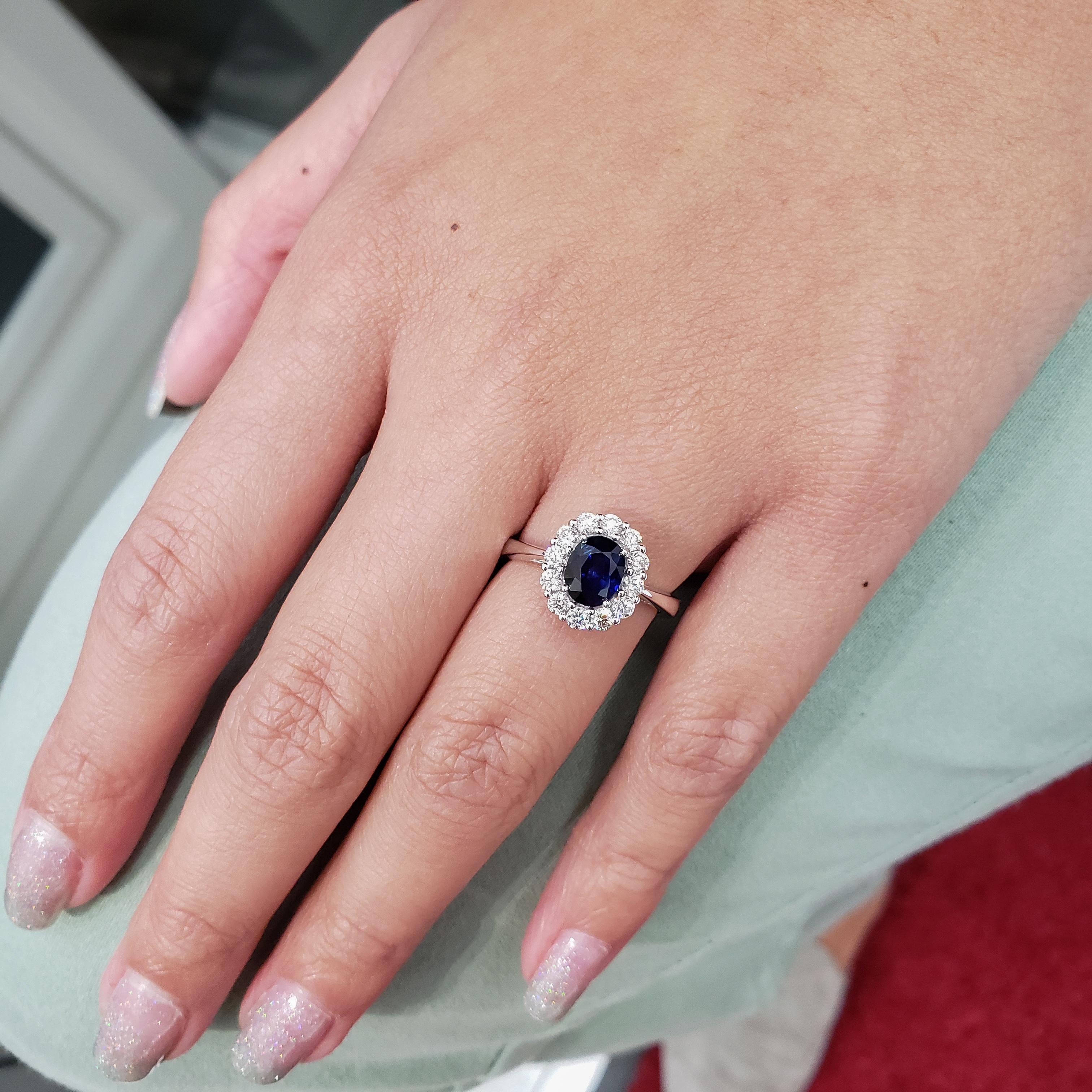 Roman Malakov 1.60 Carats Oval Cut Blue Sapphire & Diamond Halo Engagement Ring In New Condition For Sale In New York, NY