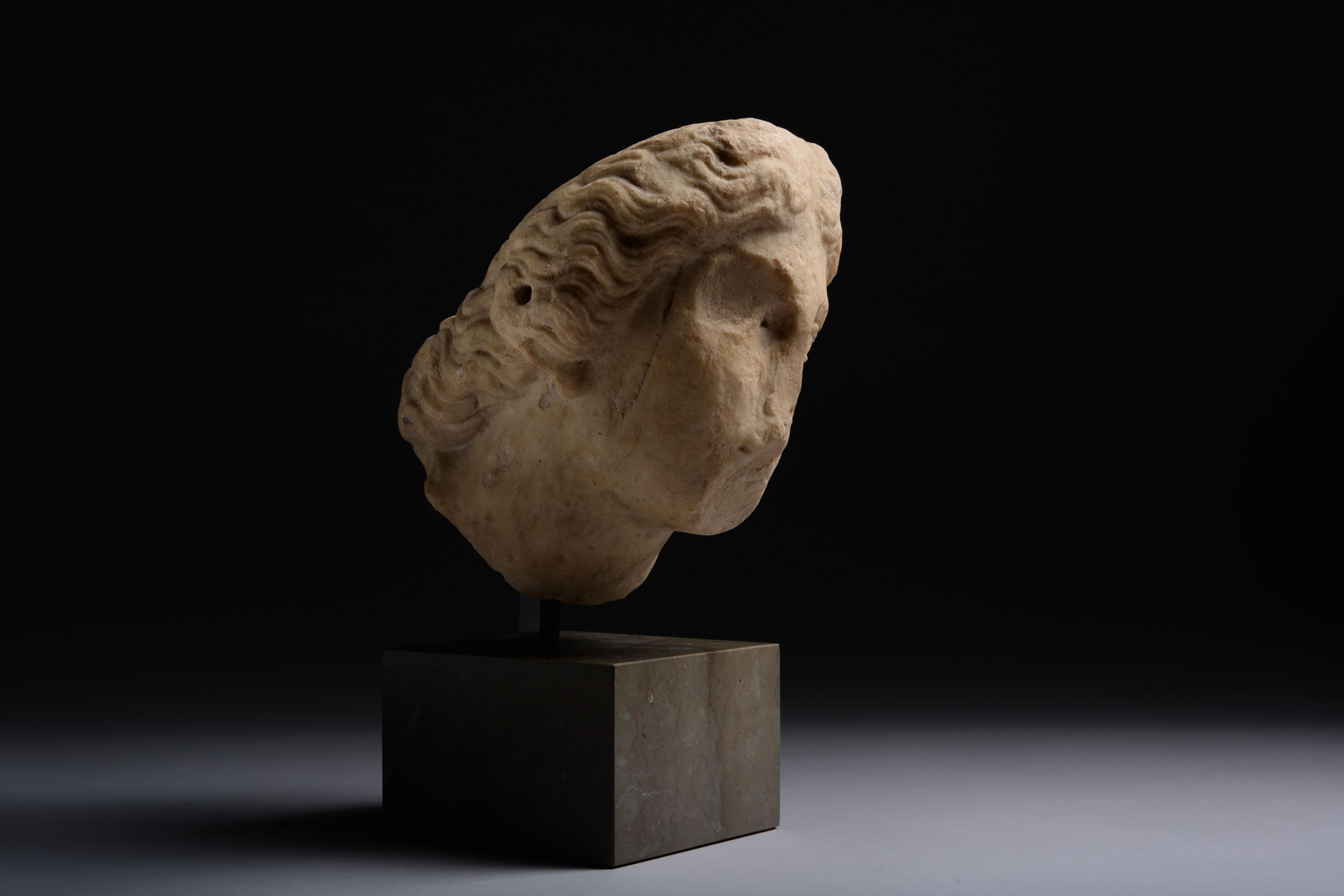 Roman Marble Head of Athena In Good Condition In London, GB