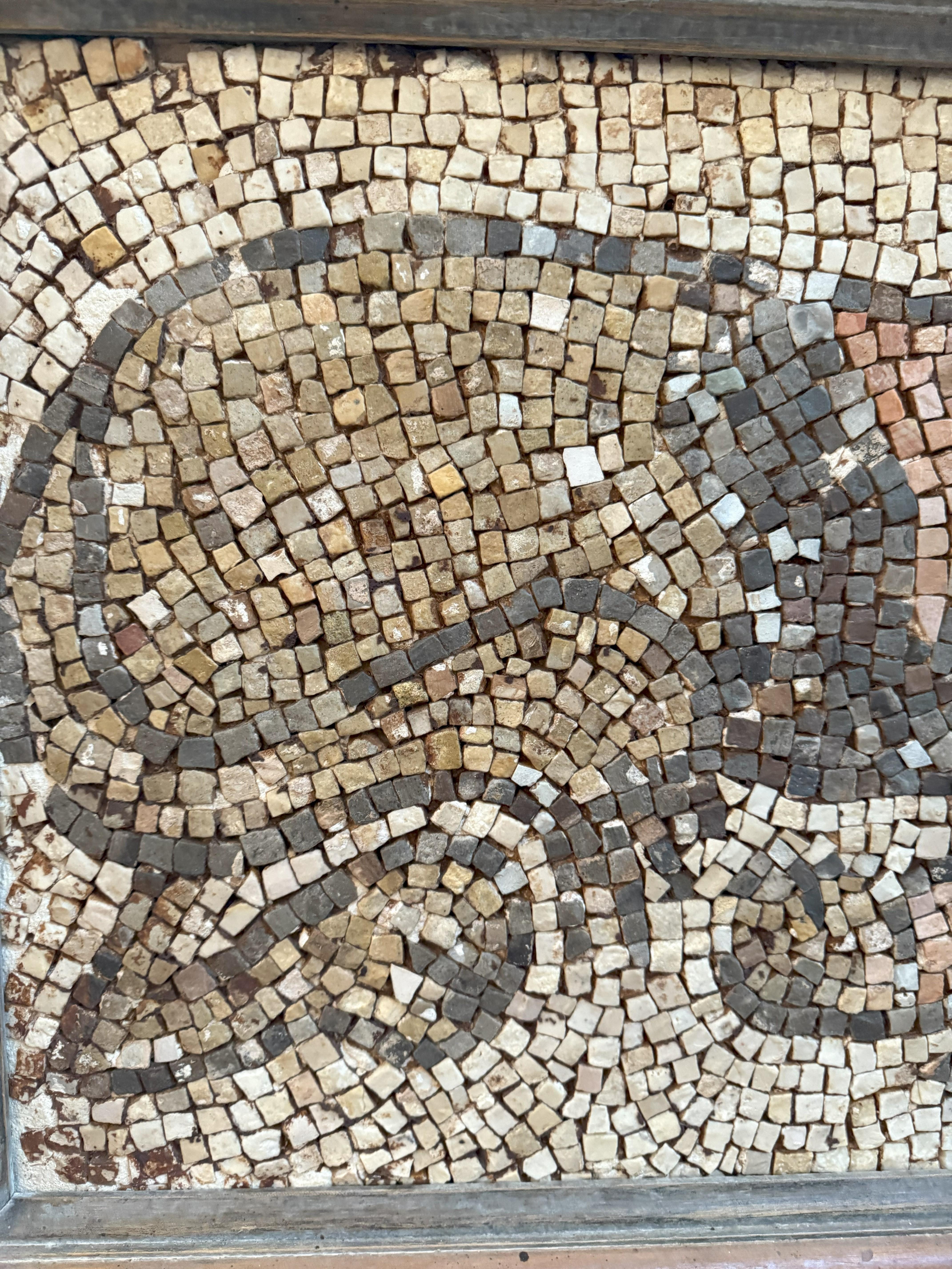 Micromosaico romano Retrato de un toro siglo XVIII y antes en venta