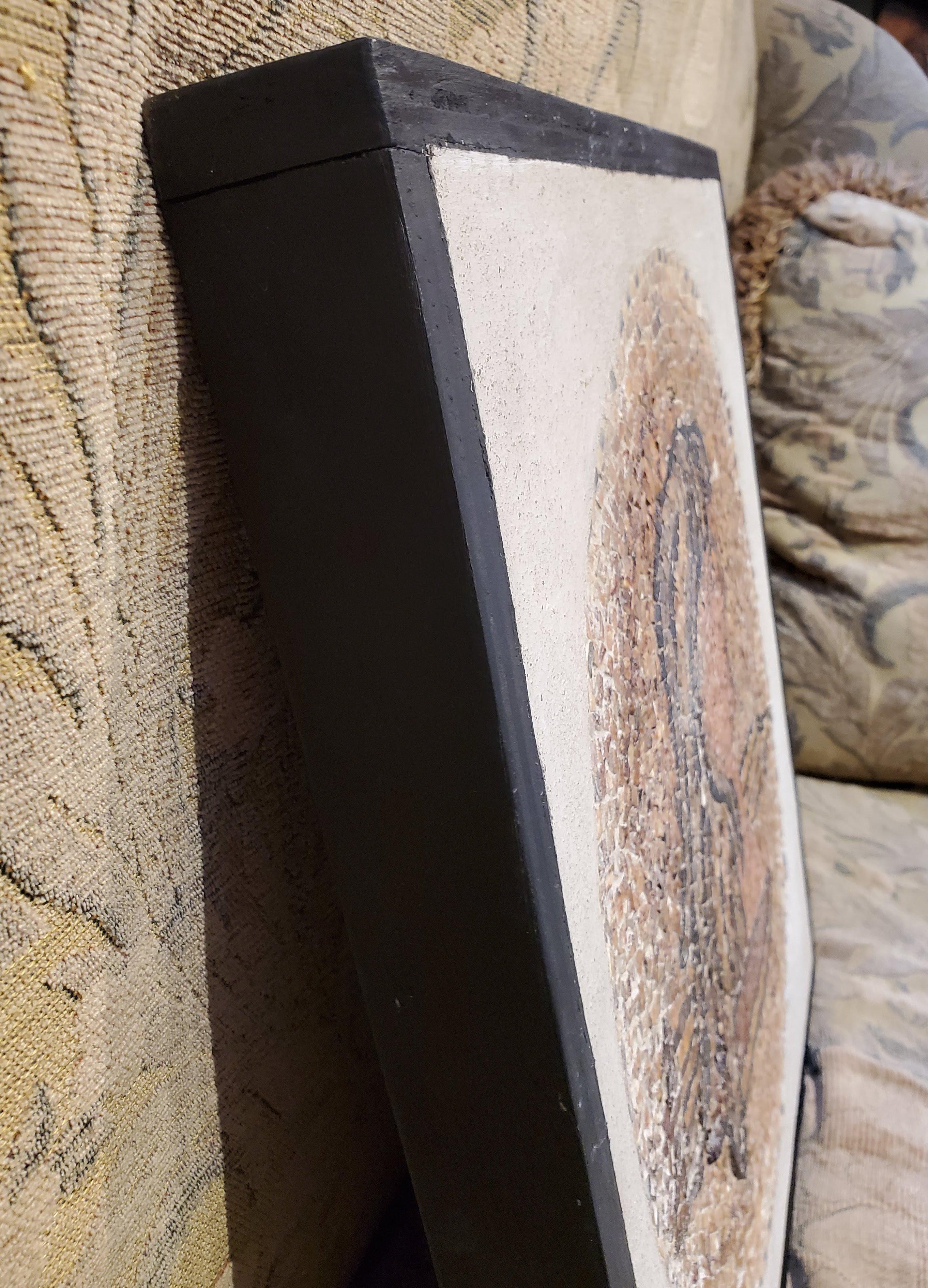 Roman Micro-Mosaic Portrait of a Warrior Woman in Concrete en venta 2