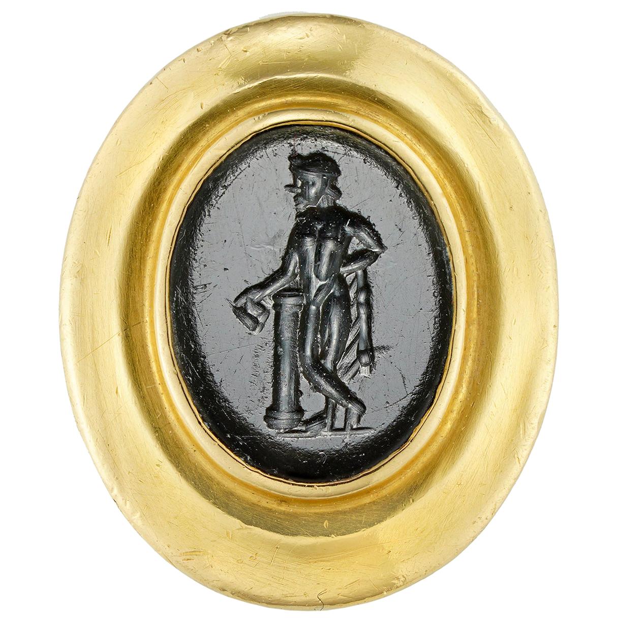 Roman Onyx Intaglio and Yellow Gold Ring