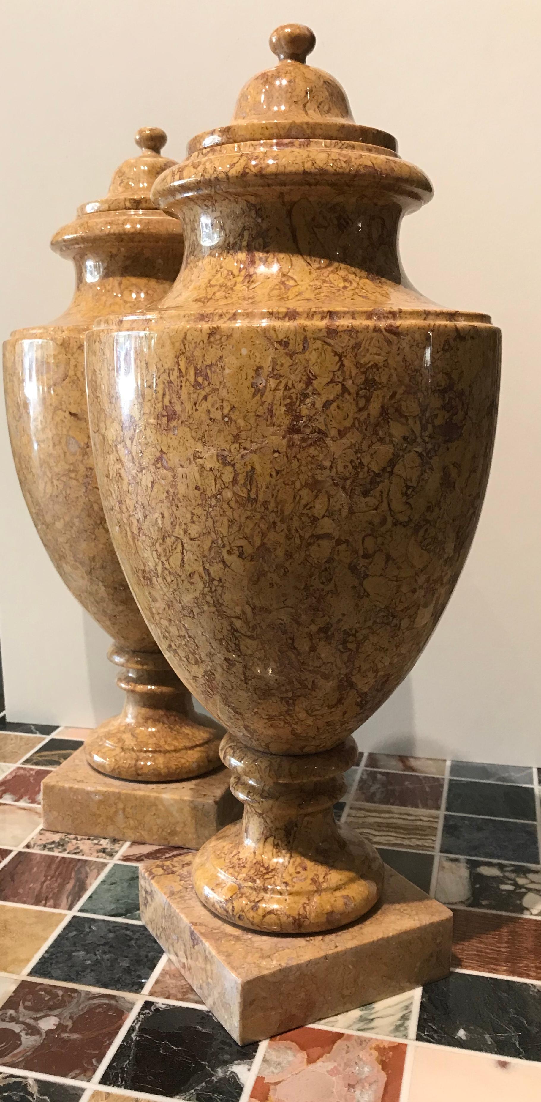 Roman Pair of Italian Vase in Yellow Marble and Red Marble Neoclassical Style For Sale 5