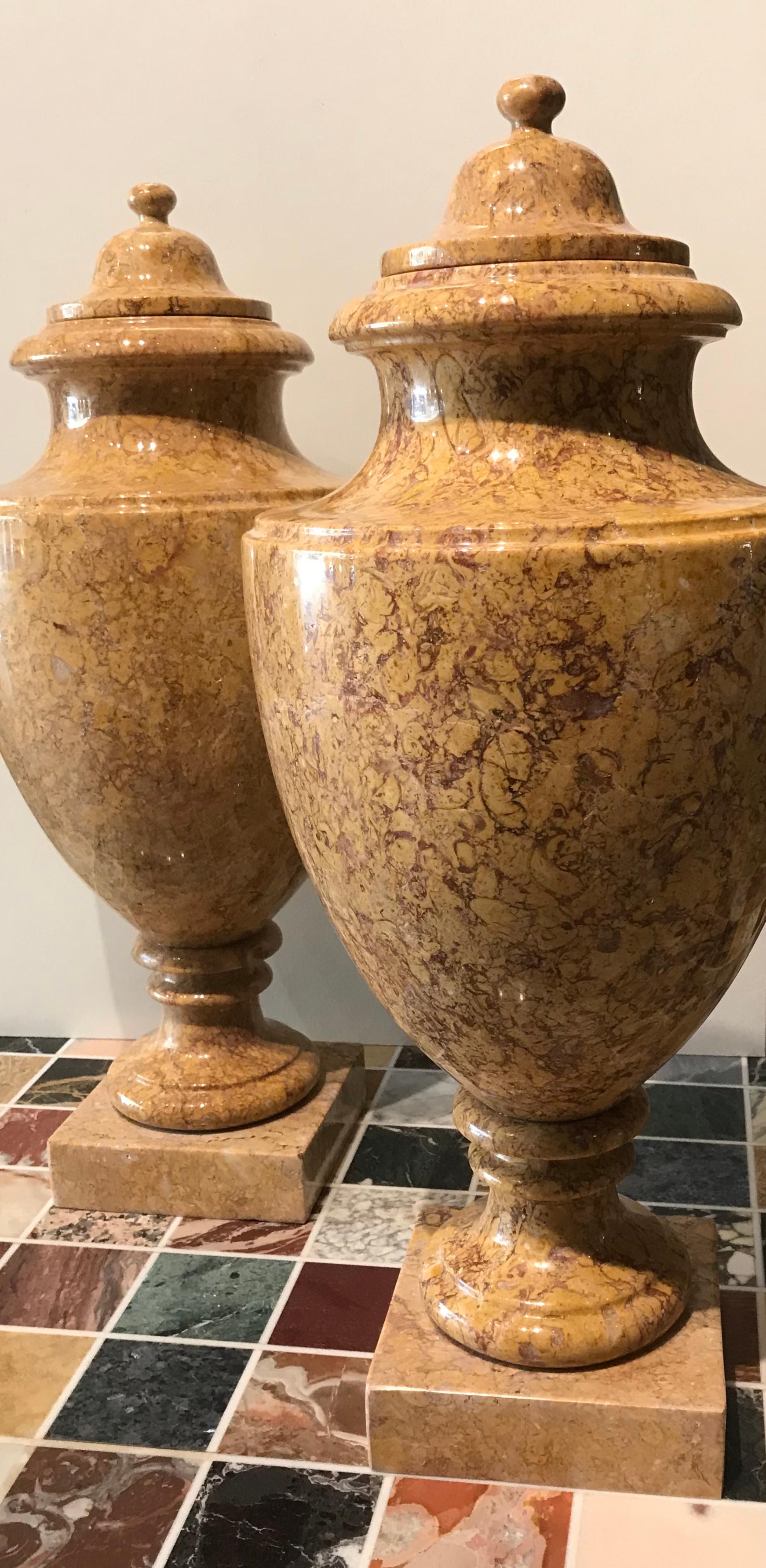 Roman Pair of Italian Vase in Yellow Marble and Red Marble Neoclassical Style For Sale 1