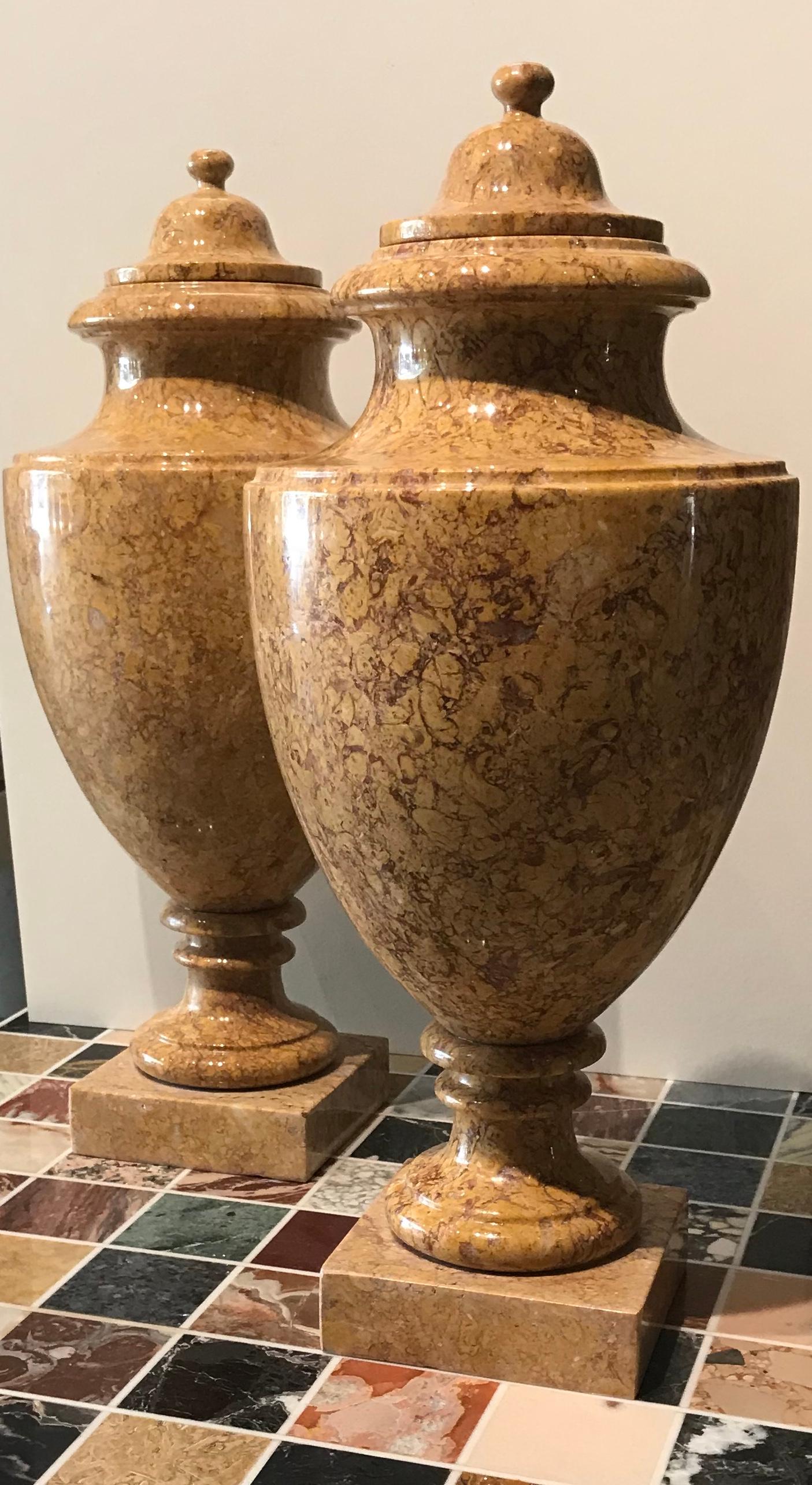 Roman Pair of Italian Vase in Yellow Marble and Red Marble Neoclassical Style For Sale 2