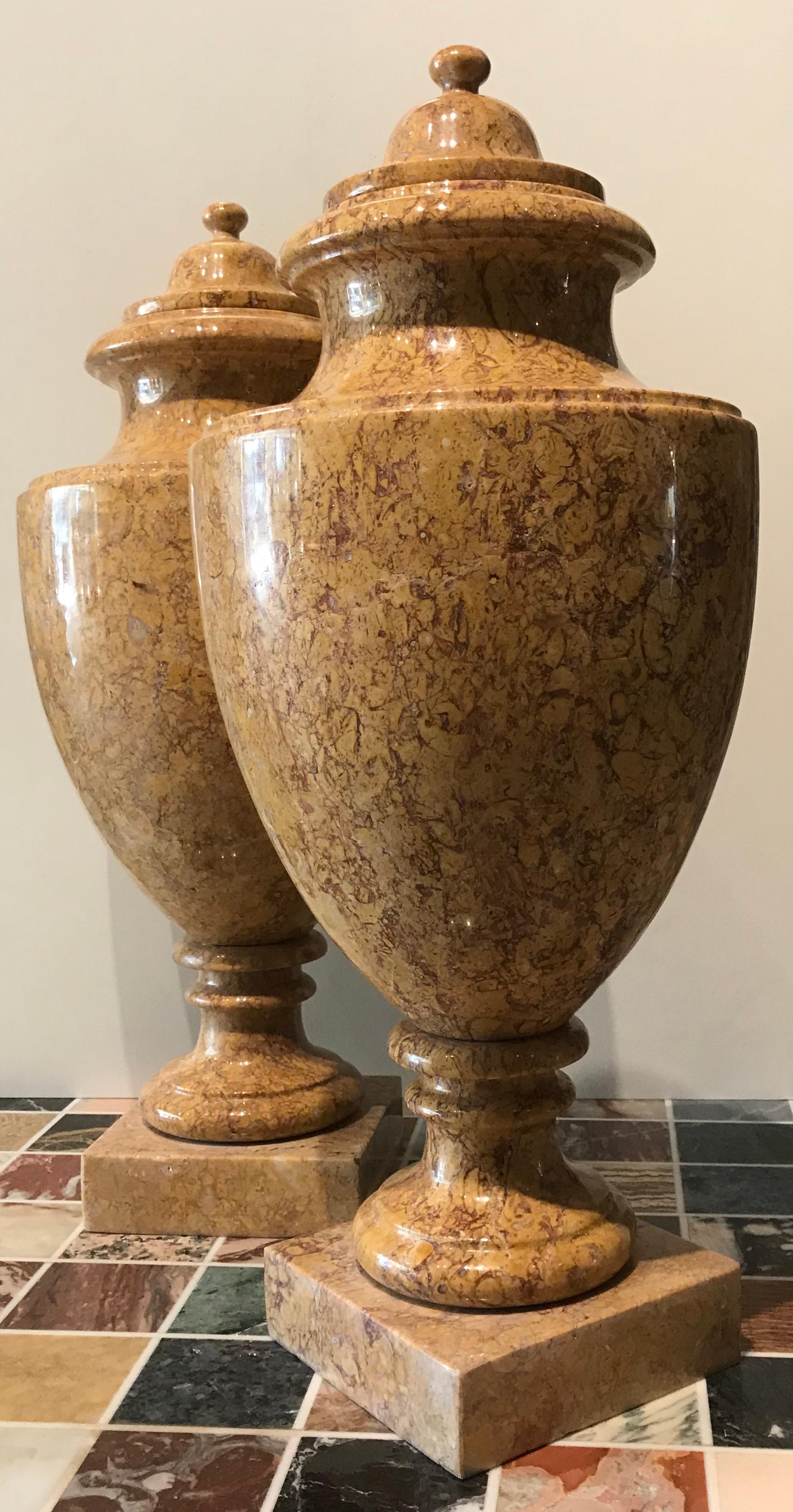 Roman Pair of Italian Vase in Yellow Marble and Red Marble Neoclassical Style For Sale 4