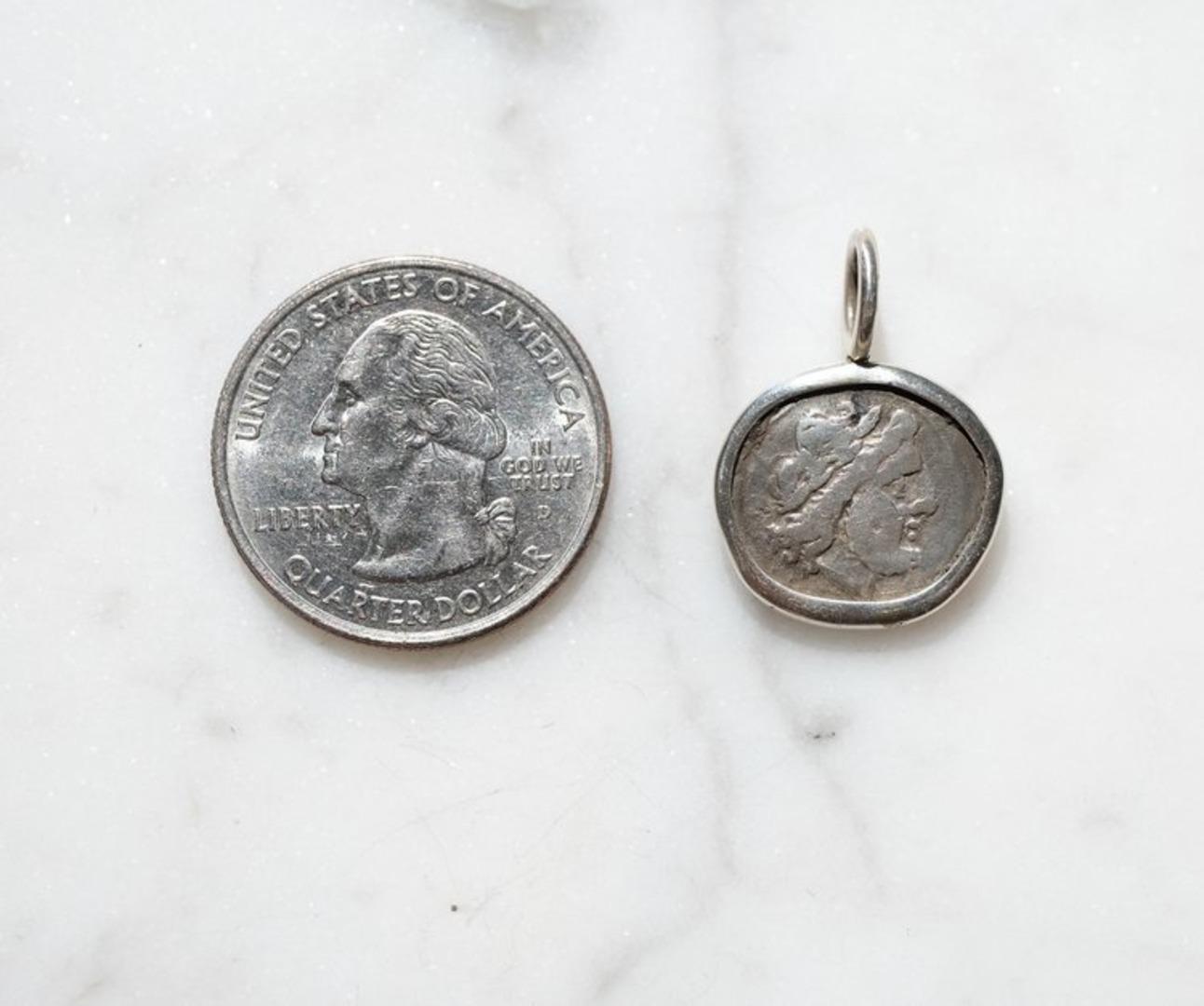 Roman Republic, Jupiter and Roma In New Condition For Sale In Chicago, IL