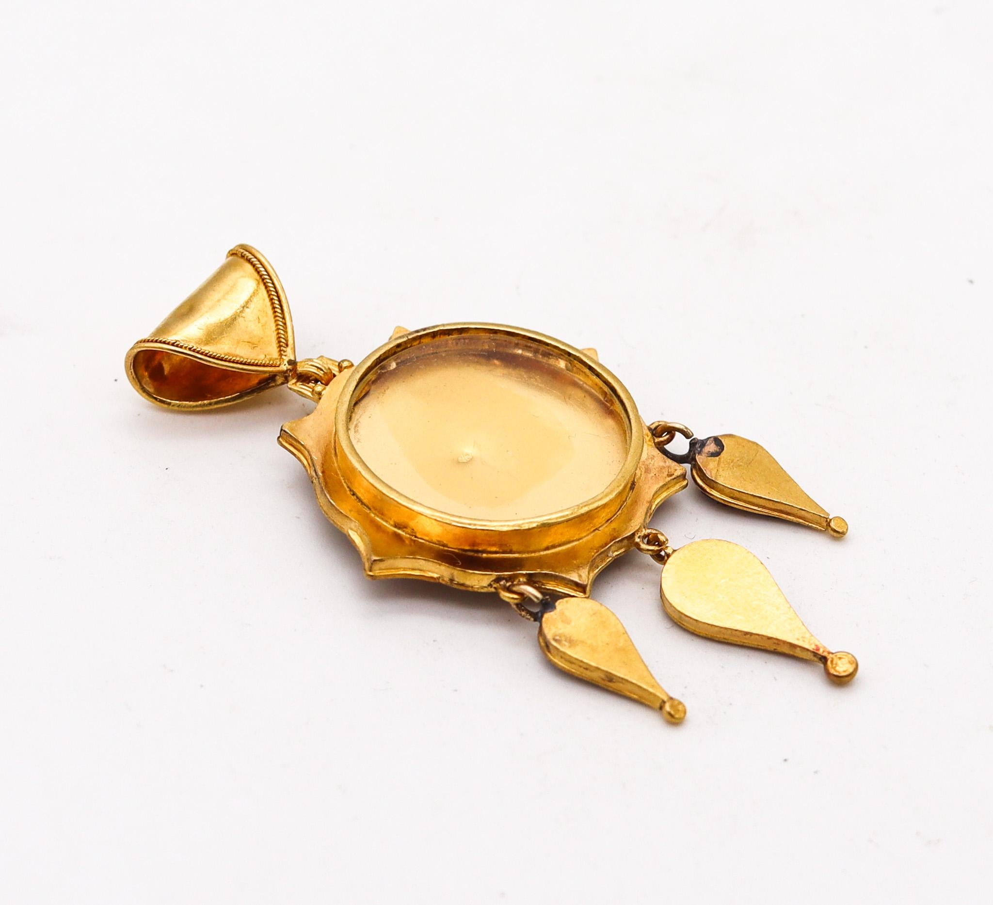 Women's Roman Revival 1850 Papal States Pendant In 19Kt Yellow Gold Swan In Micro Mosaic For Sale