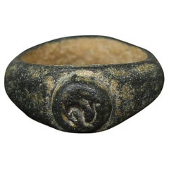 Roman ring depicting a dolphin