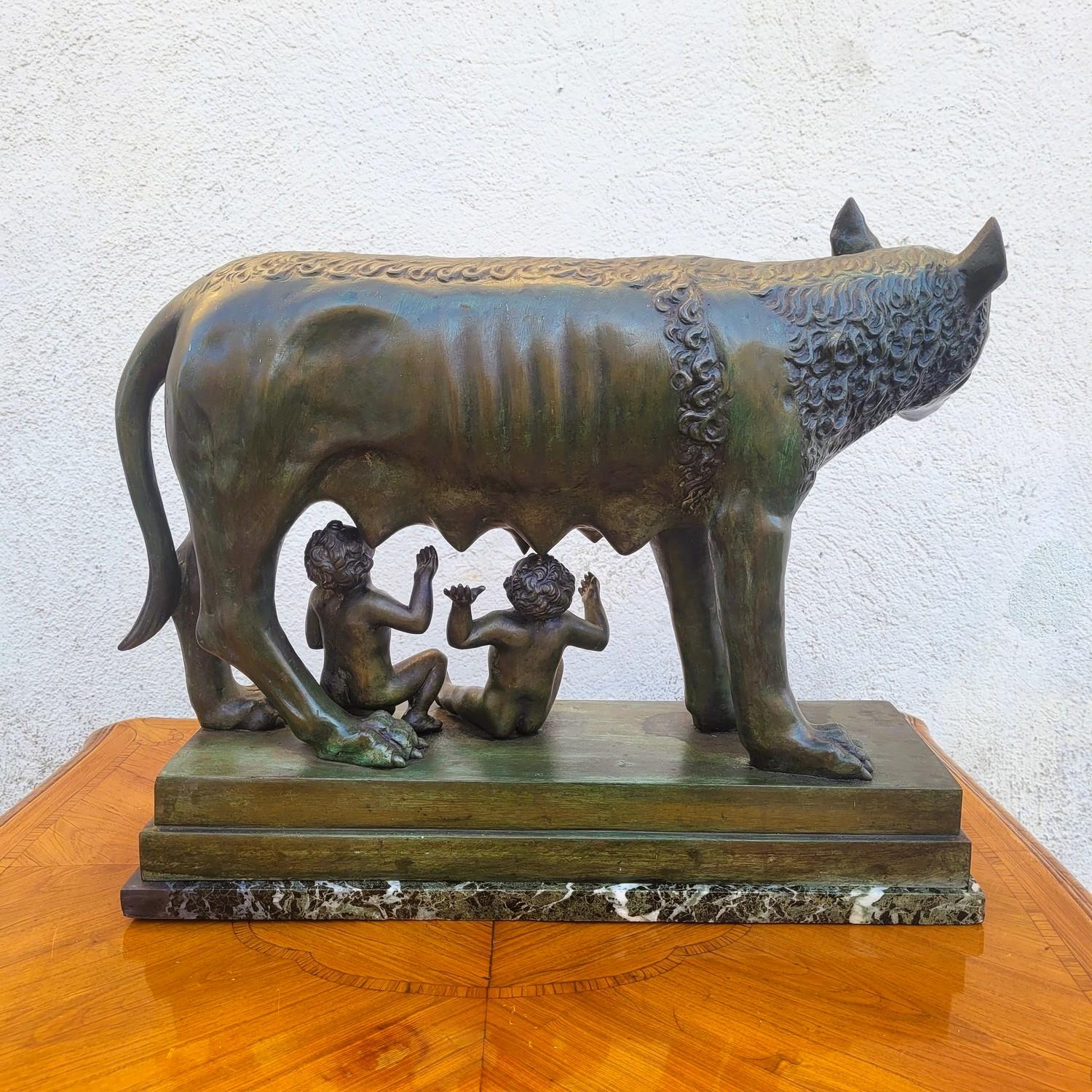 Lupa romana, Grand Tour, bronzo antico, fine XIX secolo in vendita 4