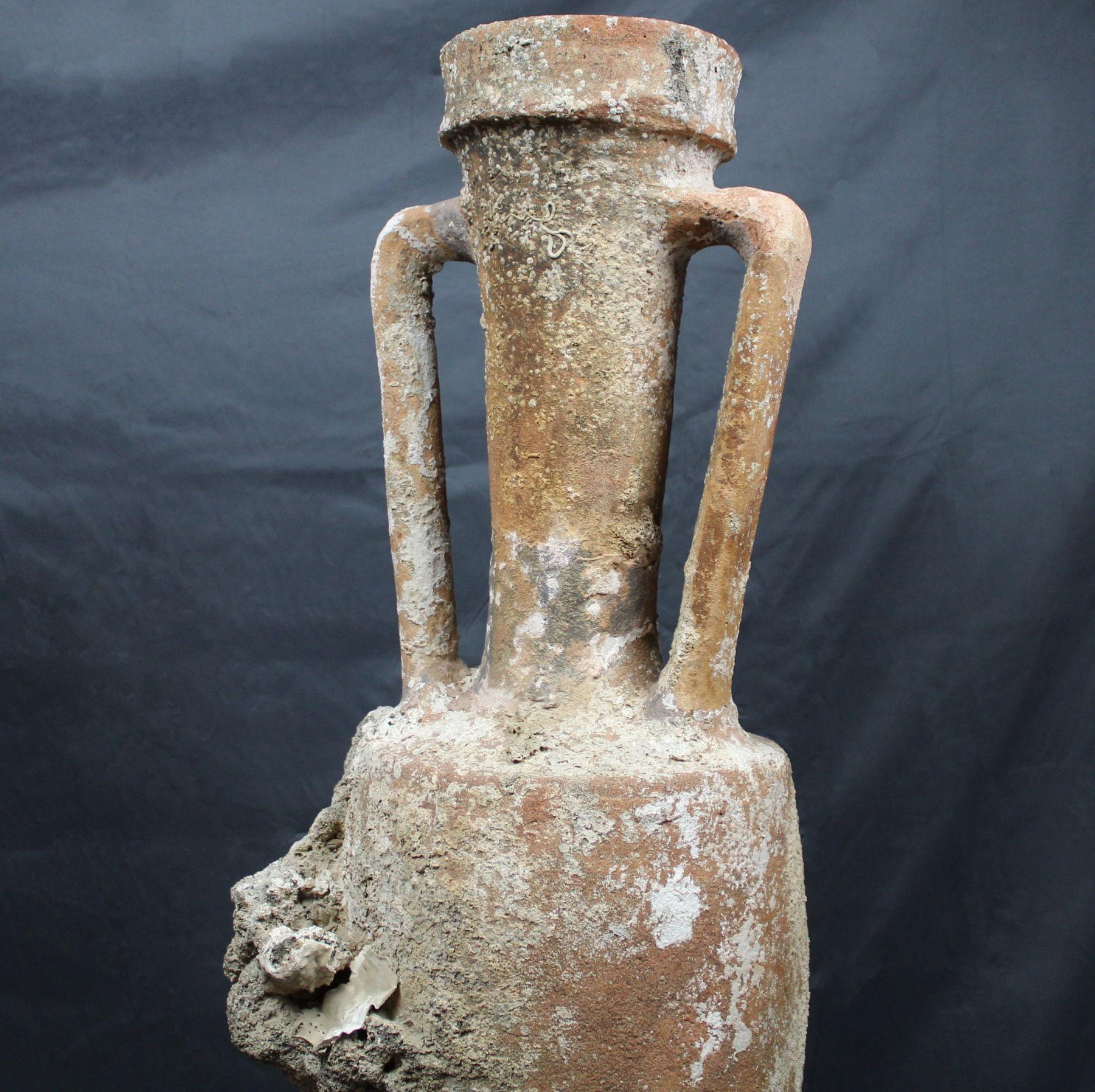 Roman shipwreck amphora, Type Dressel 1B 6