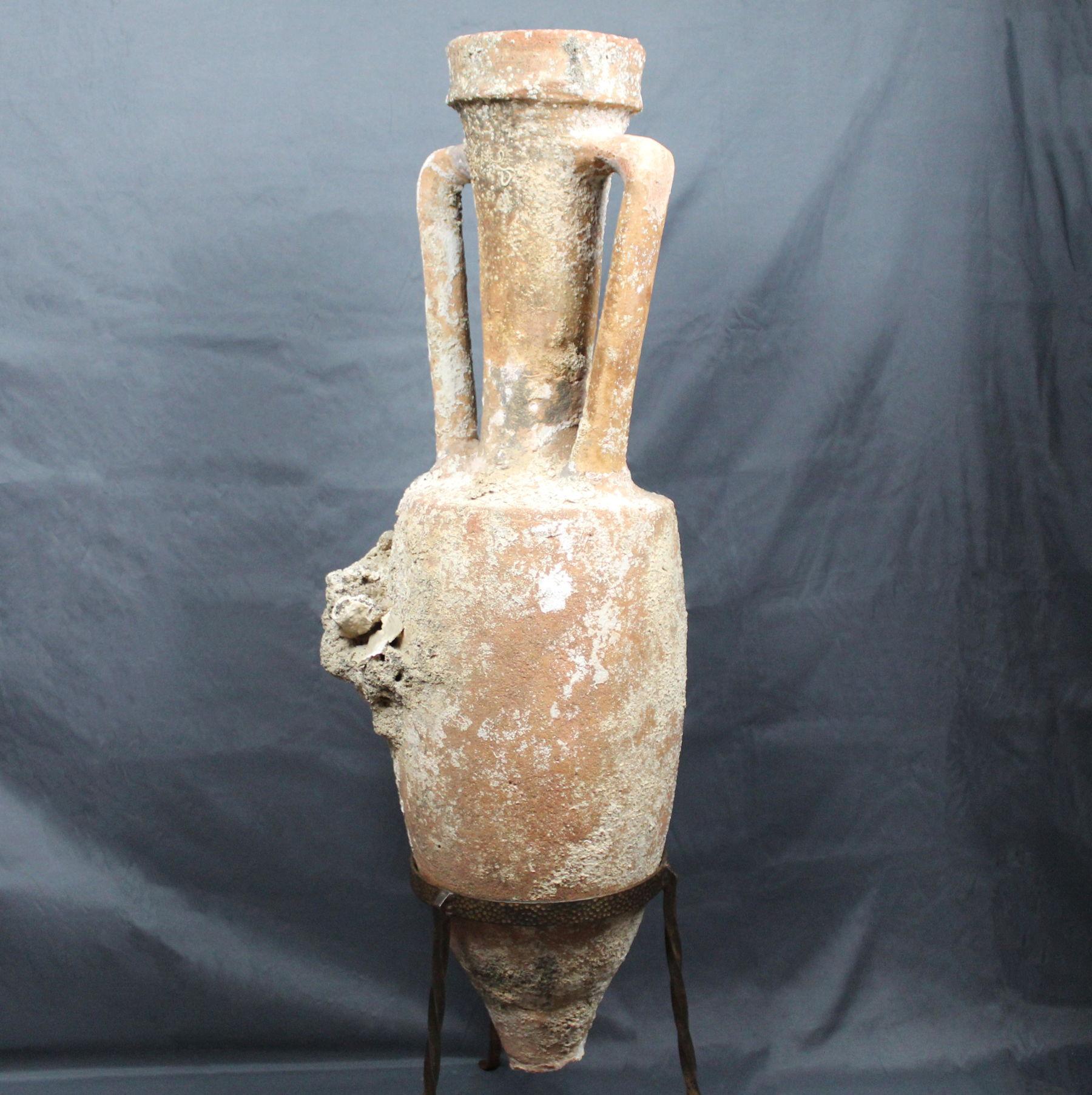 Classical Roman Roman shipwreck amphora, Type Dressel 1B