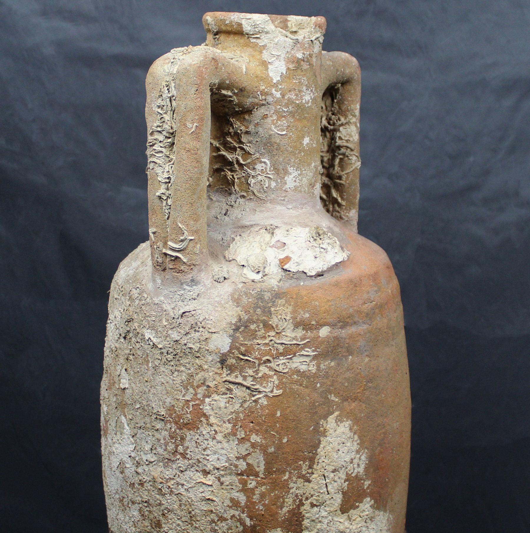 Roman shipwreck amphora, Type Dressel 3 2