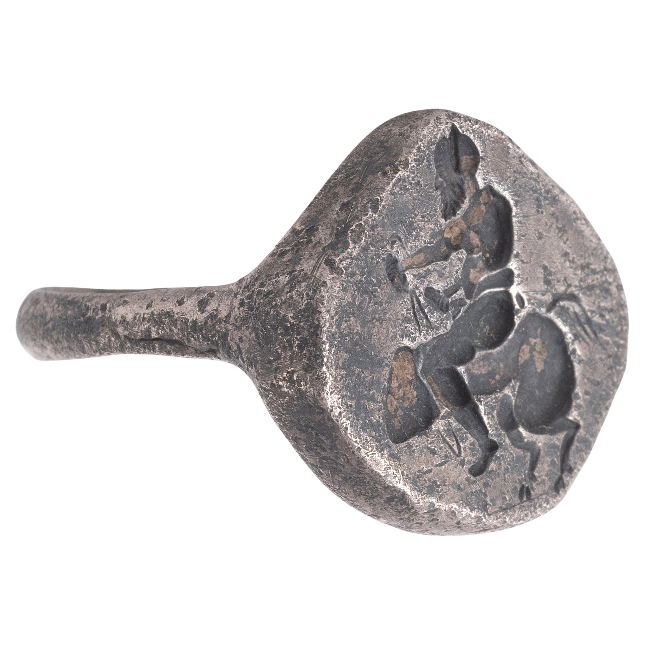 Roman Silver Signet Men's Ring With Erotic Scene In Excellent Condition For Sale In Firenze, IT