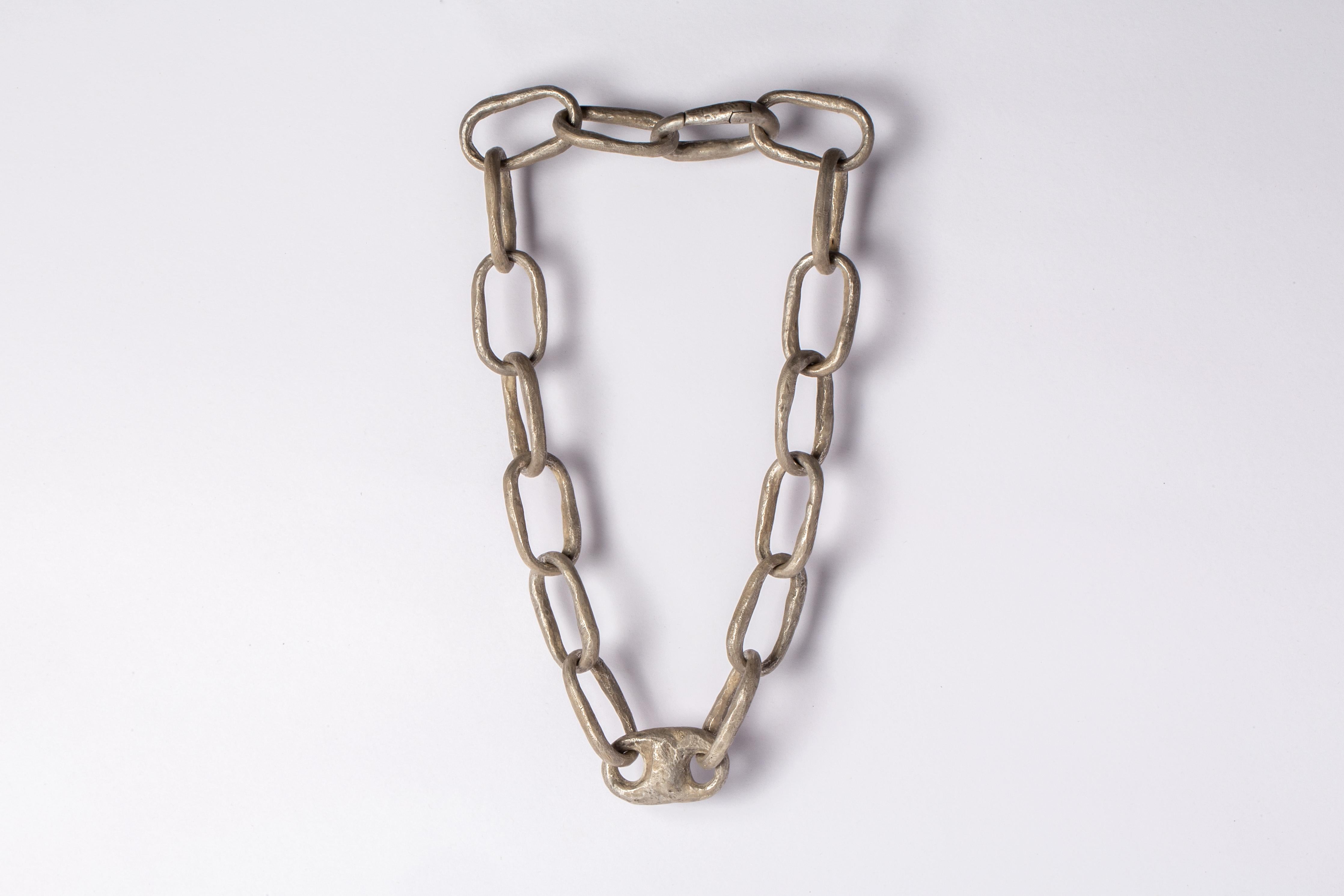 Roman Small Link Necklace w/ Small Closed Link (45cm, DA) For Sale 1