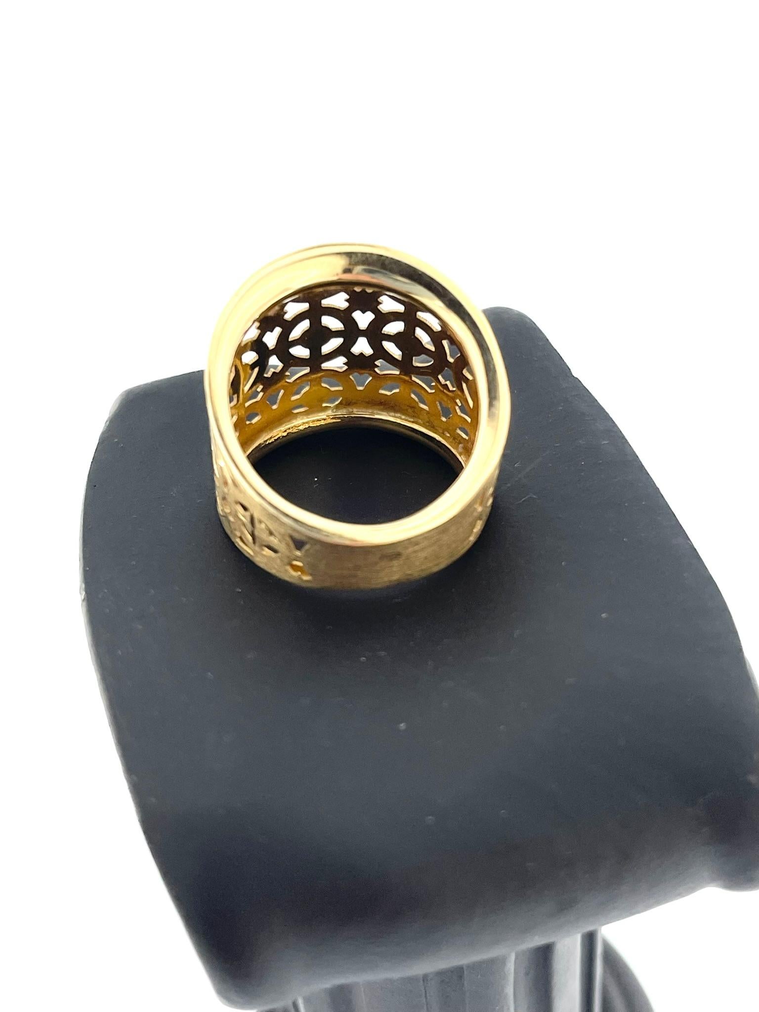 Roman Style 18 karat Yellow Gold Band Ring For Sale 1