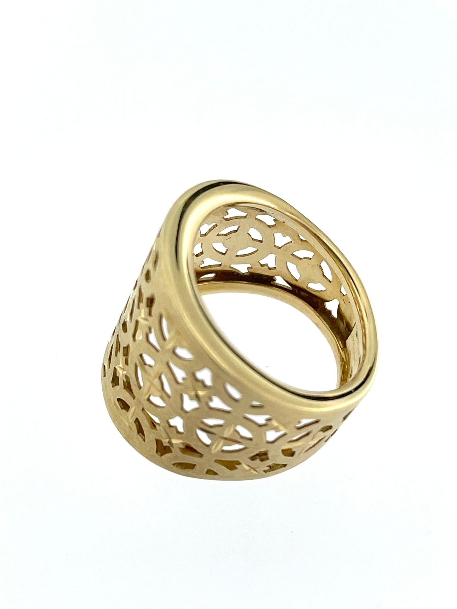 Roman Style 18 karat Yellow Gold Band Ring For Sale 3