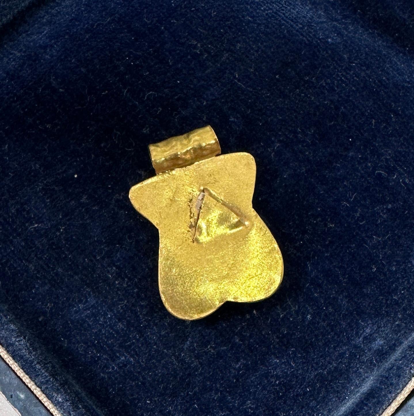 Collana con ciondolo amuleto di fertilità in stile romano in oro 20 carati con fallo e pene in vendita 5