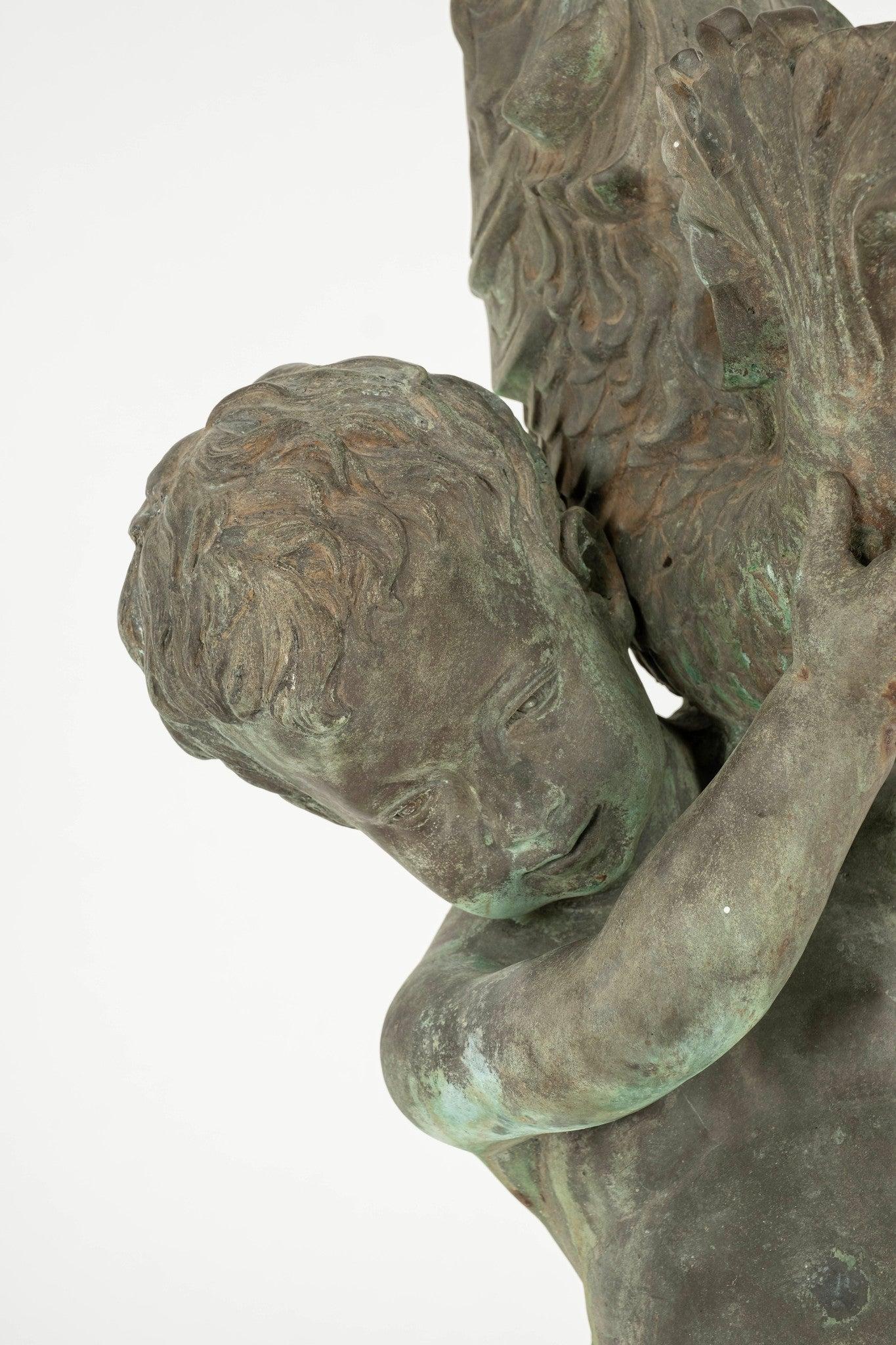 Estatua de bronce estilo romano Putti Fuente siglo XX en venta